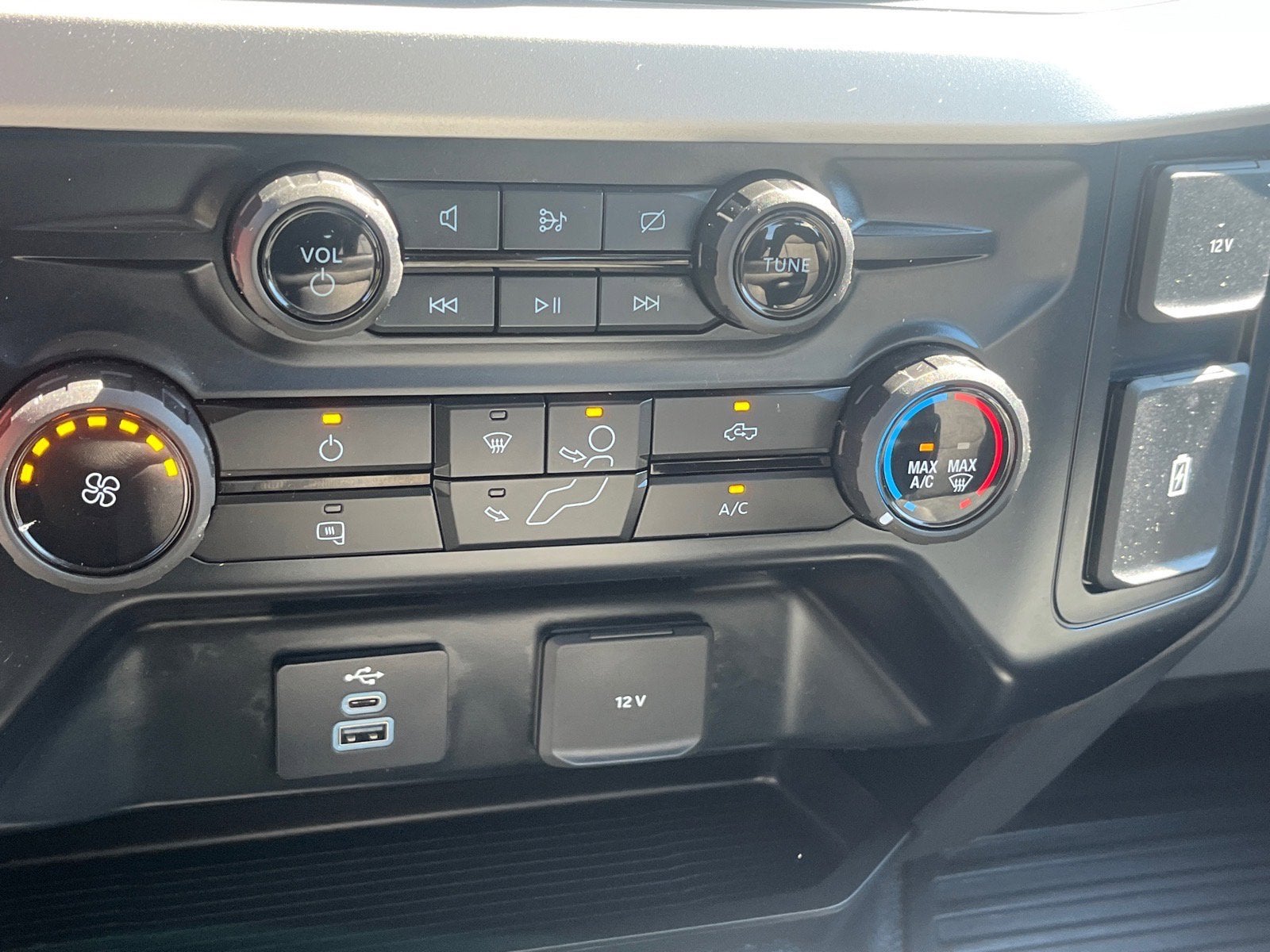 2024 Ford Super Duty F-350 SRW XL