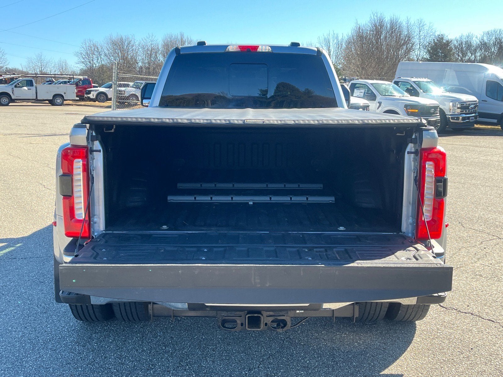 2023 Ford Super Duty F-350 DRW LARIAT