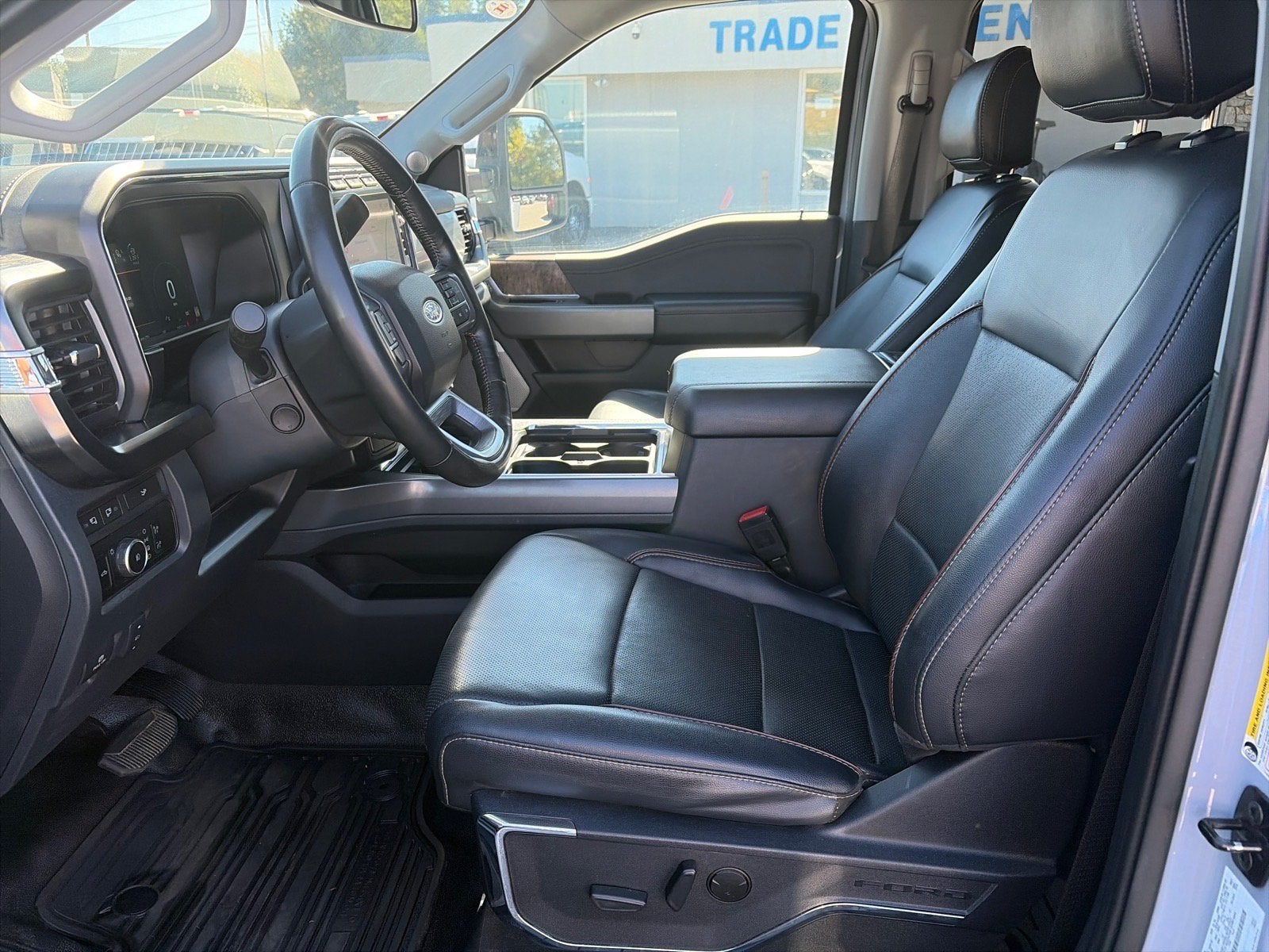 2024 Ford Super Duty F-350 DRW LARIAT