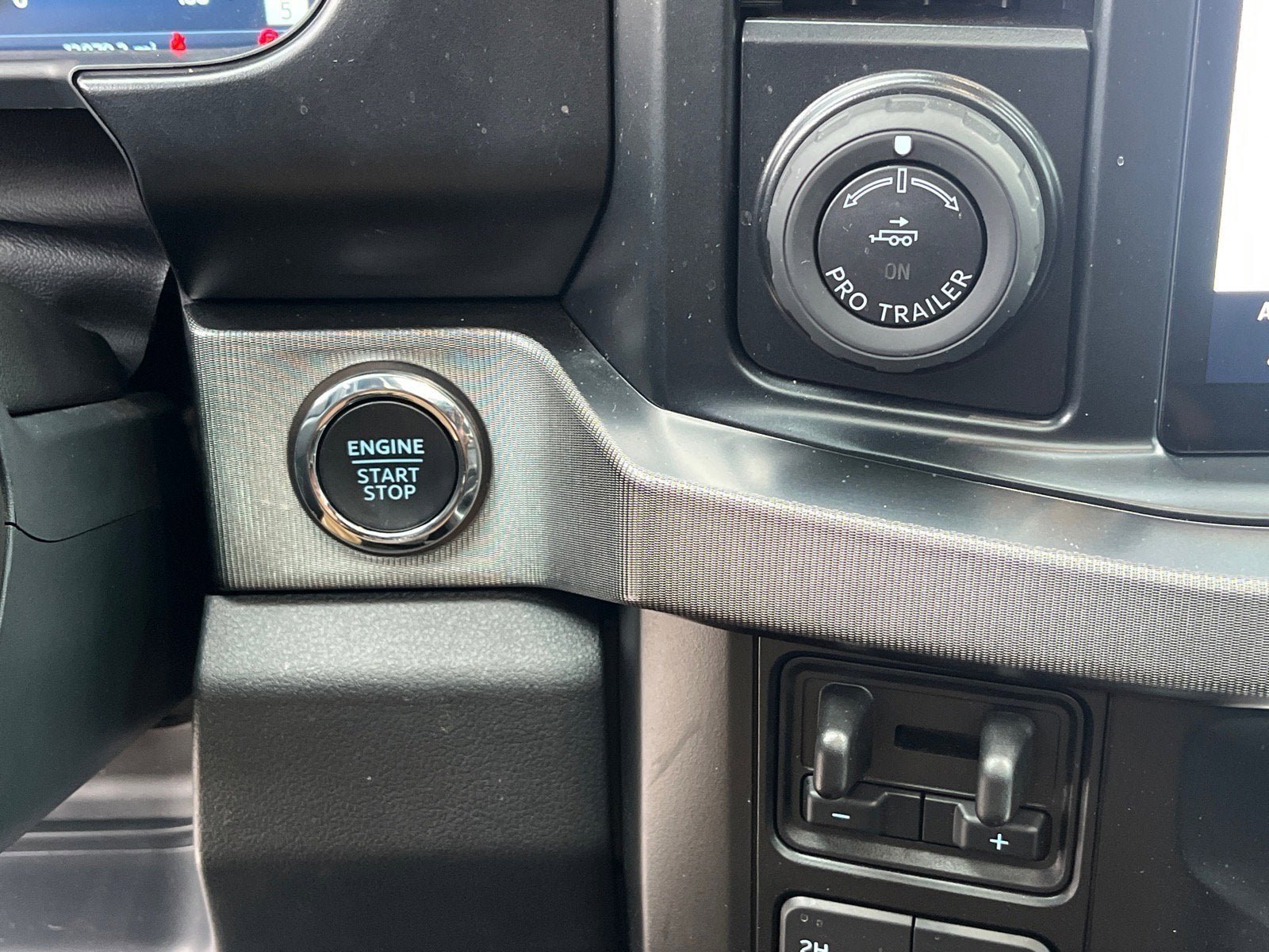 2024 Ford Super Duty F-450 DRW Platinum