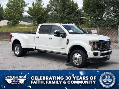 2022 Ford Super Duty F-450 DRW Platinum