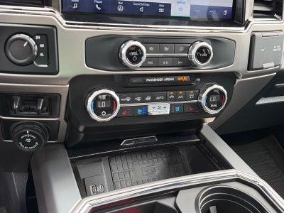 2022 Ford Super Duty F-450 DRW Platinum