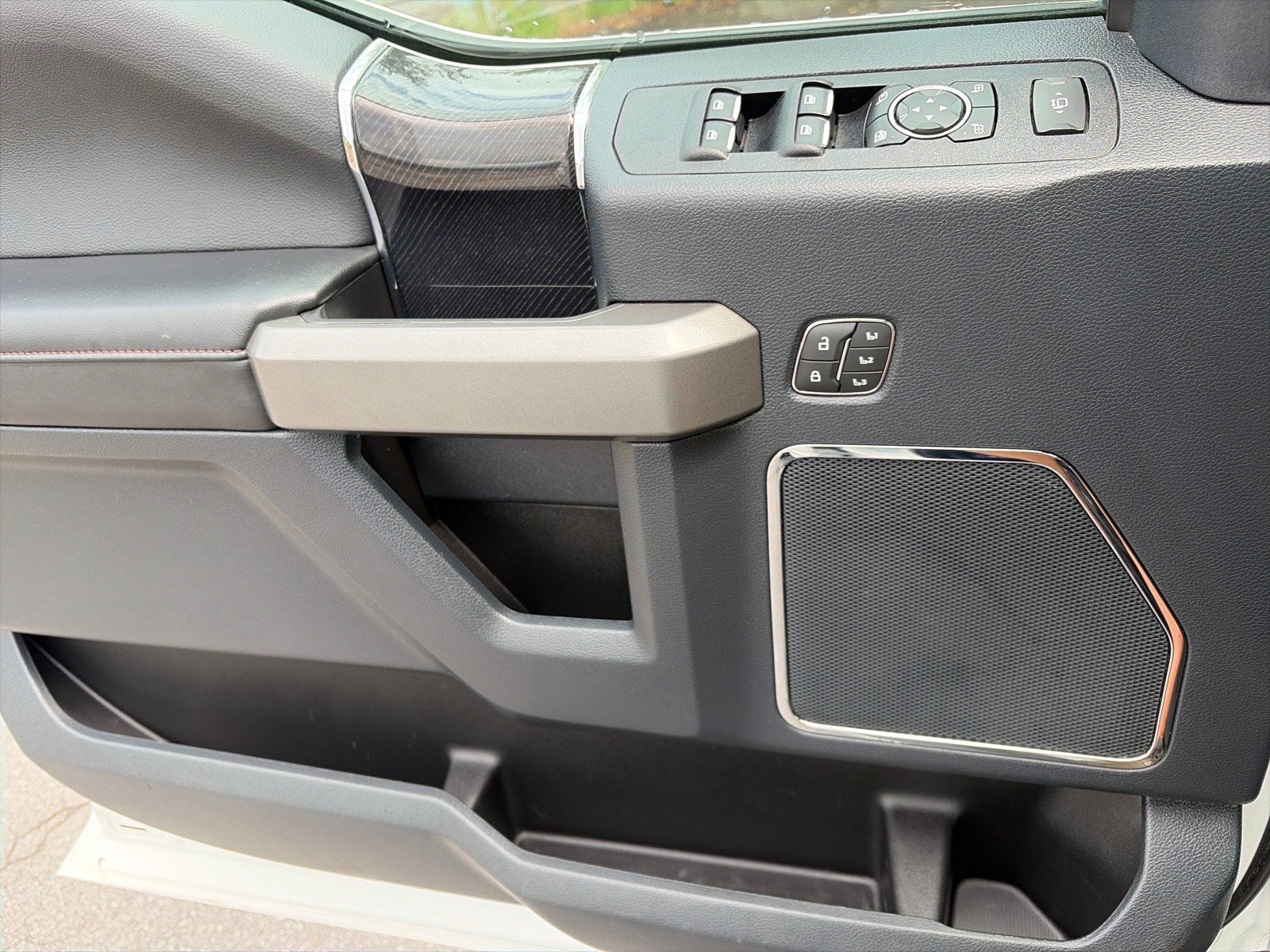 2022 Ford Super Duty F-450 DRW Platinum