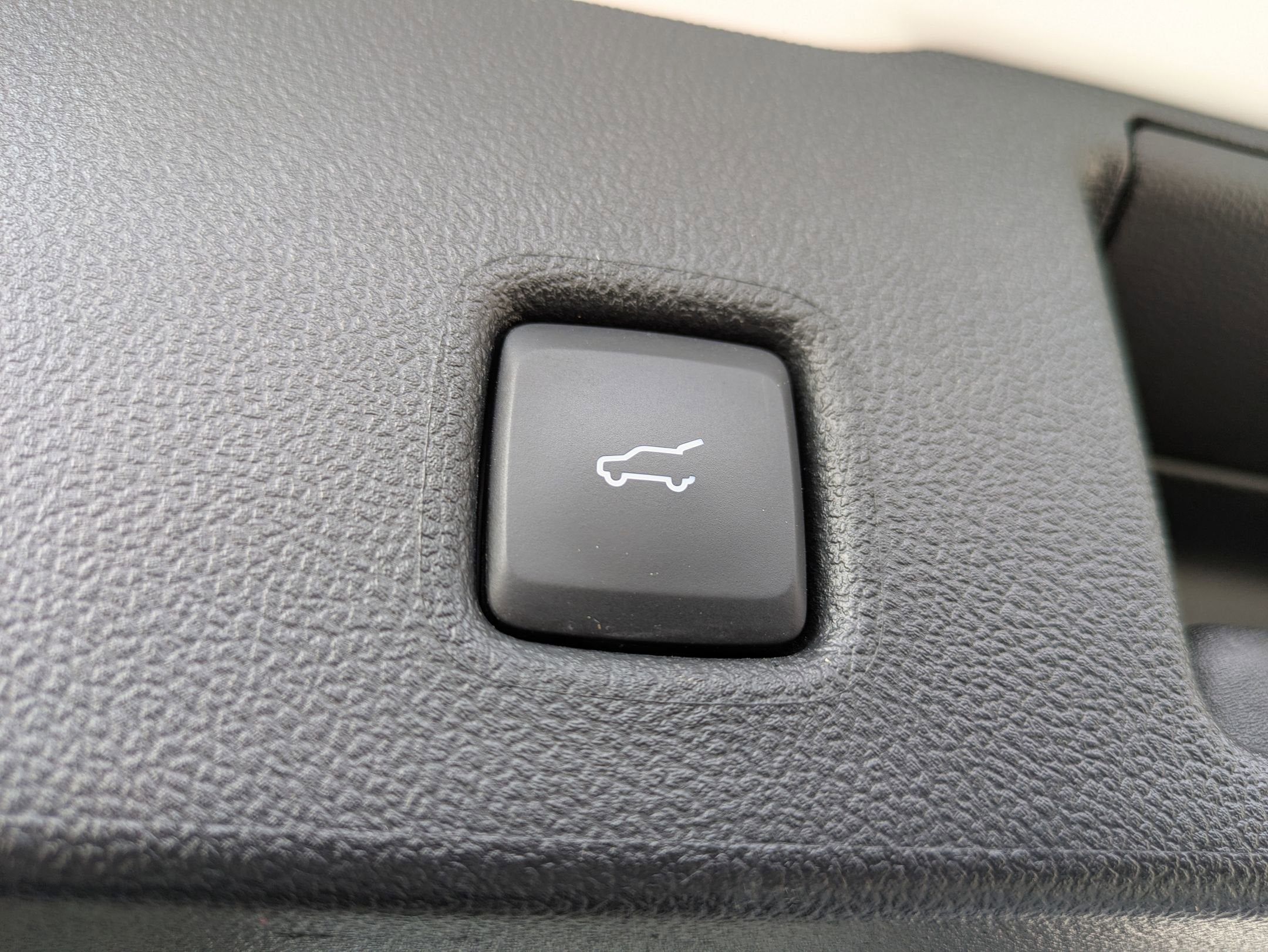 2022 Ford Escape Titanium Hybrid