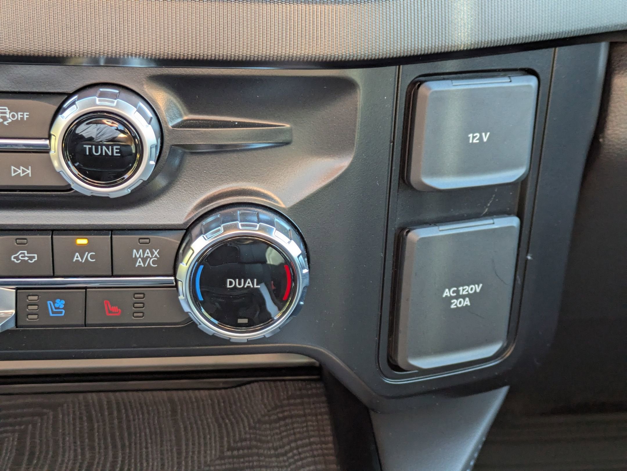 2025 Ford Super Duty F-350 SRW Platinum