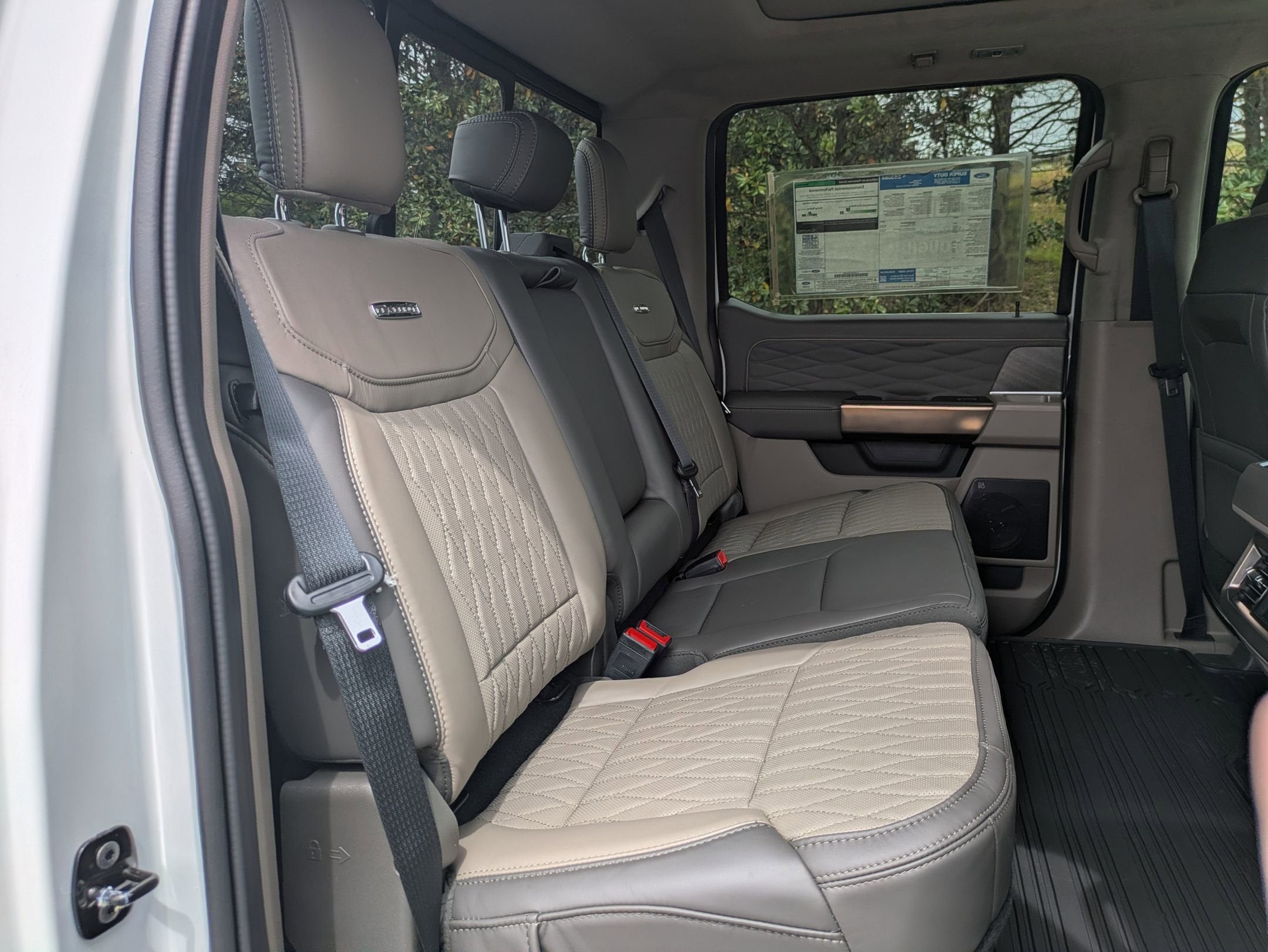 2026 Ford Super Duty F-350 DRW Platinum