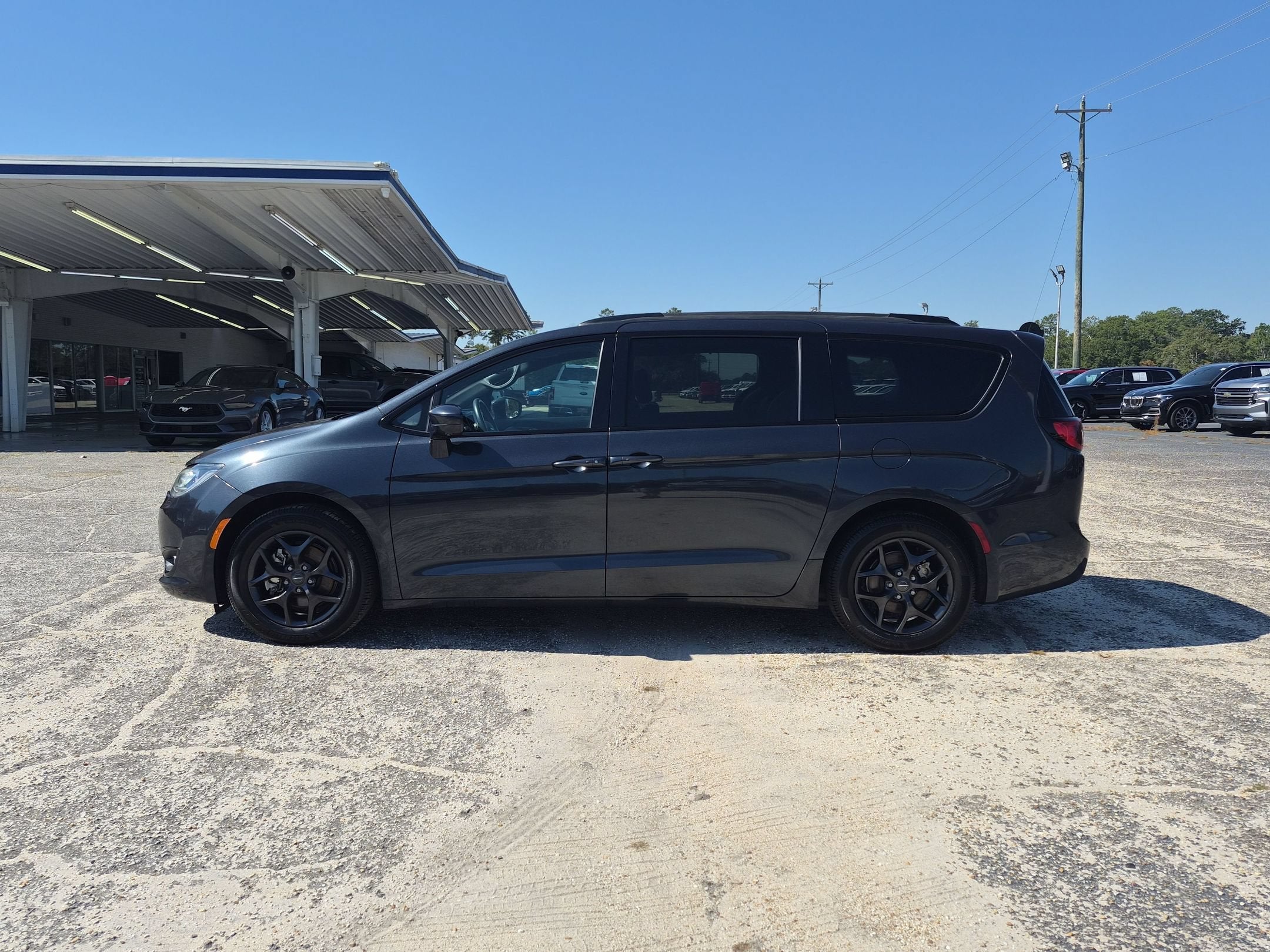 2020 Chrysler Pacifica Touring L