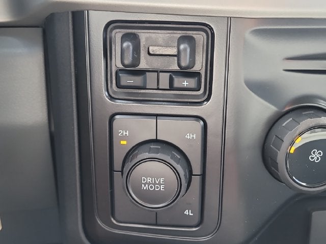 2027 Ford F-350SD 4WD CREW CAB DRW
