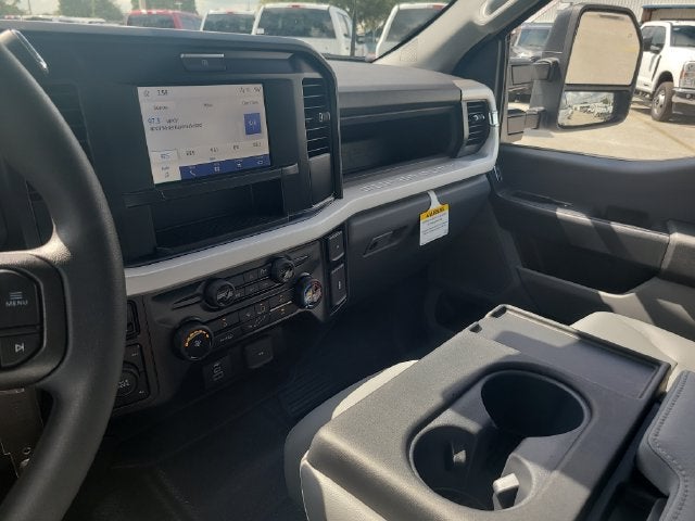 2027 Ford F-350SD XL 4WD CREW CAB DRW