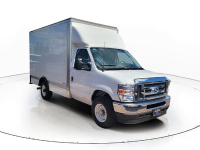 2025 Ford E-350SD Base Cutaway