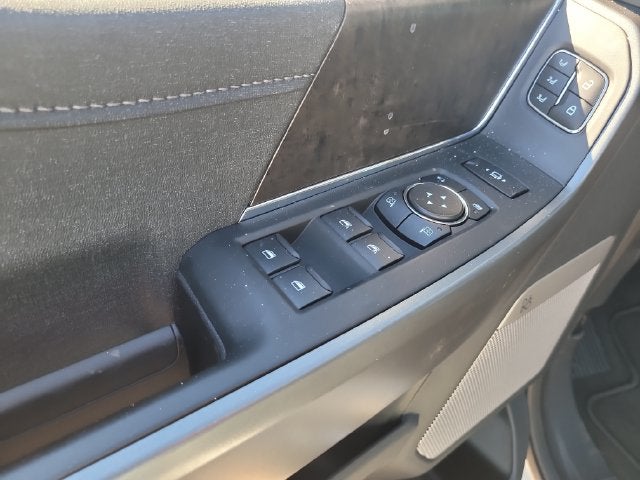 2027 Ford F-250SD Lariat 4WD CREW CAB