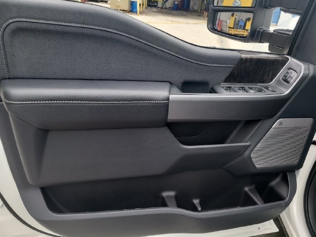 2027 Ford F-250SD Lariat 4WD CREW CAB