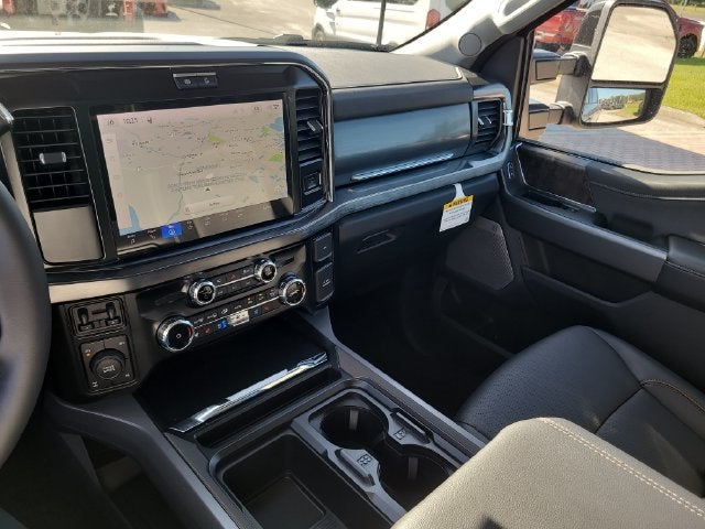 2027 Ford F-250SD Lariat 4WD CREW CAB
