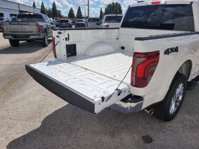 2026 Ford F-150 Lariat 4WD SUPERCREW