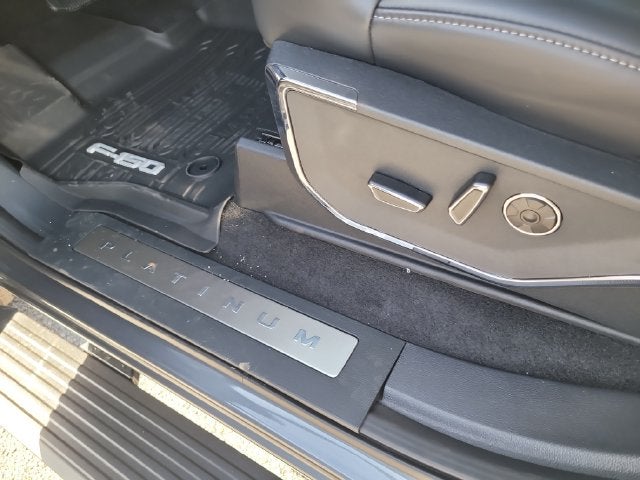 2026 Ford F-150 Platinum 4WD SUPERCREW