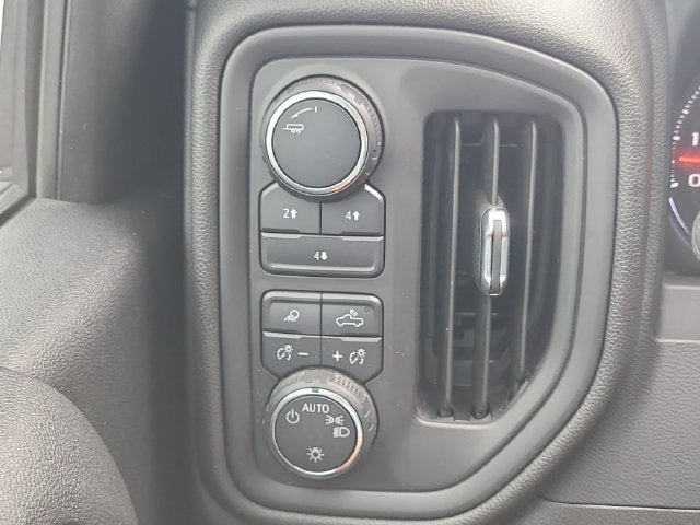 2024 Chevrolet Silverado 2500HD Custom 6.6 V8