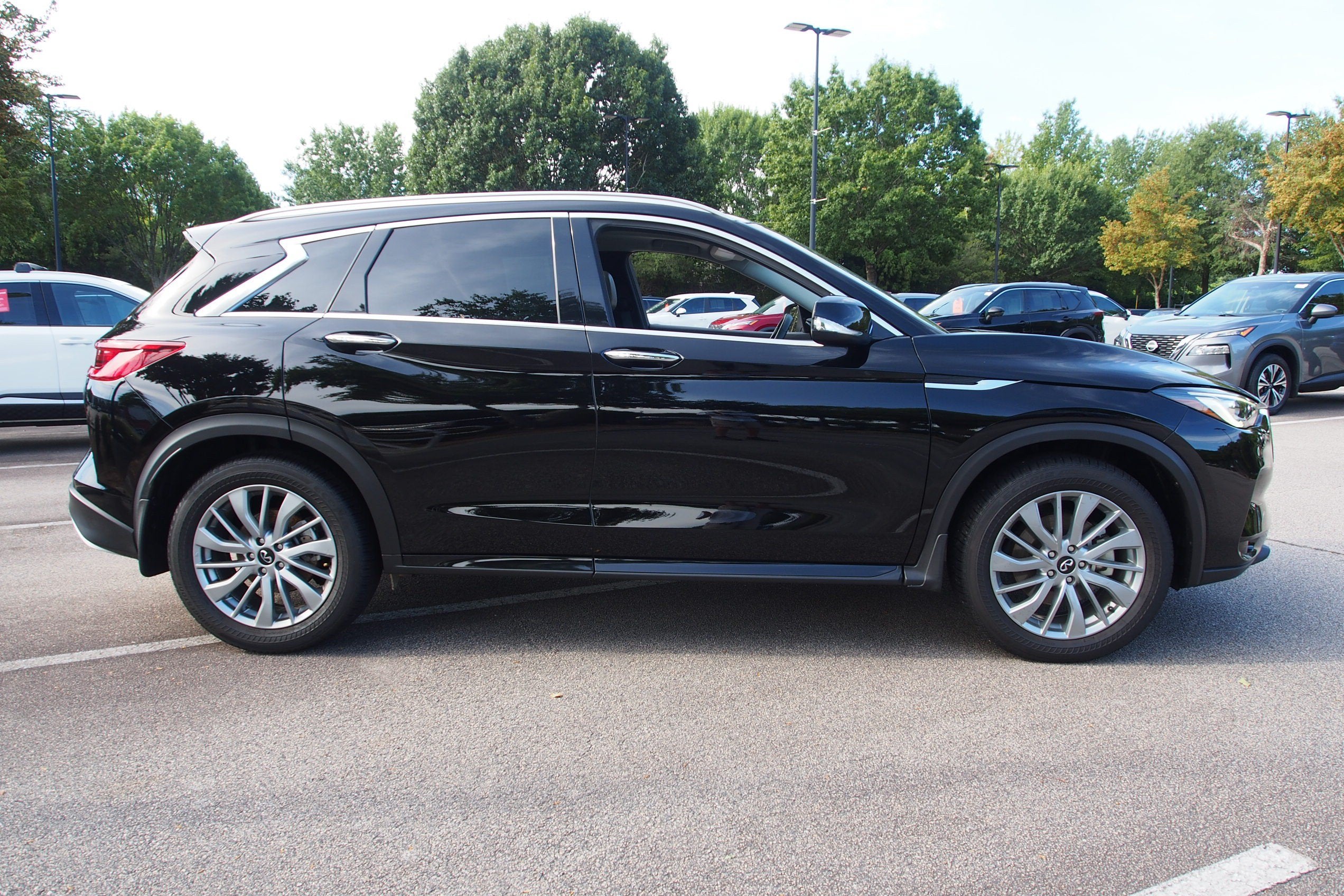 2025 INFINITI QX50 LUXE