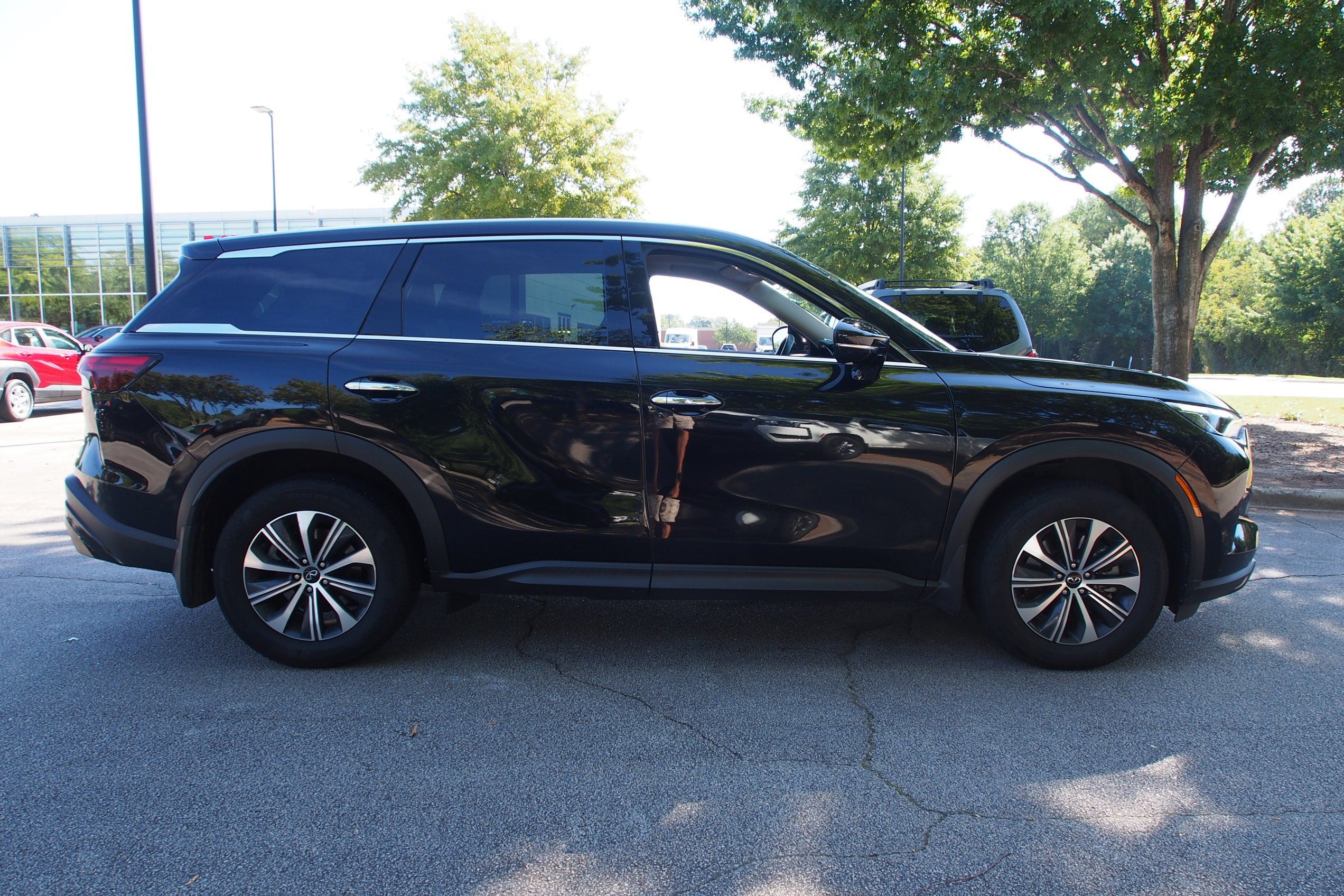 2024 INFINITI QX60 PURE
