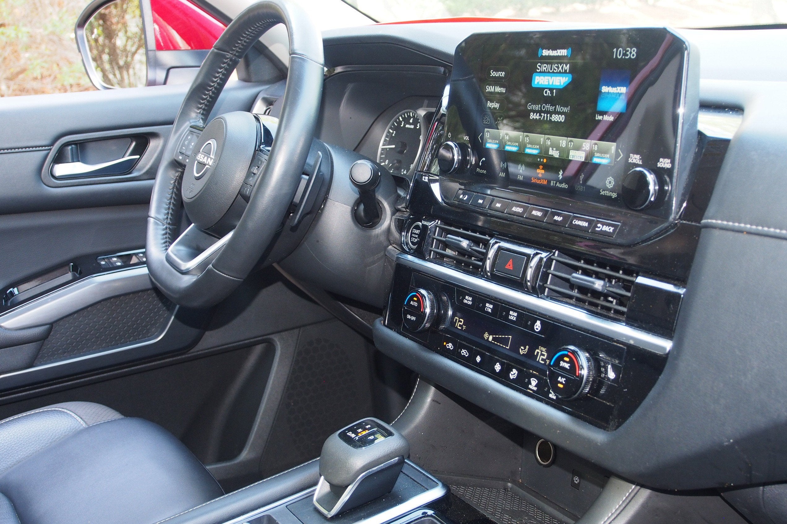 2024 Nissan Pathfinder SL