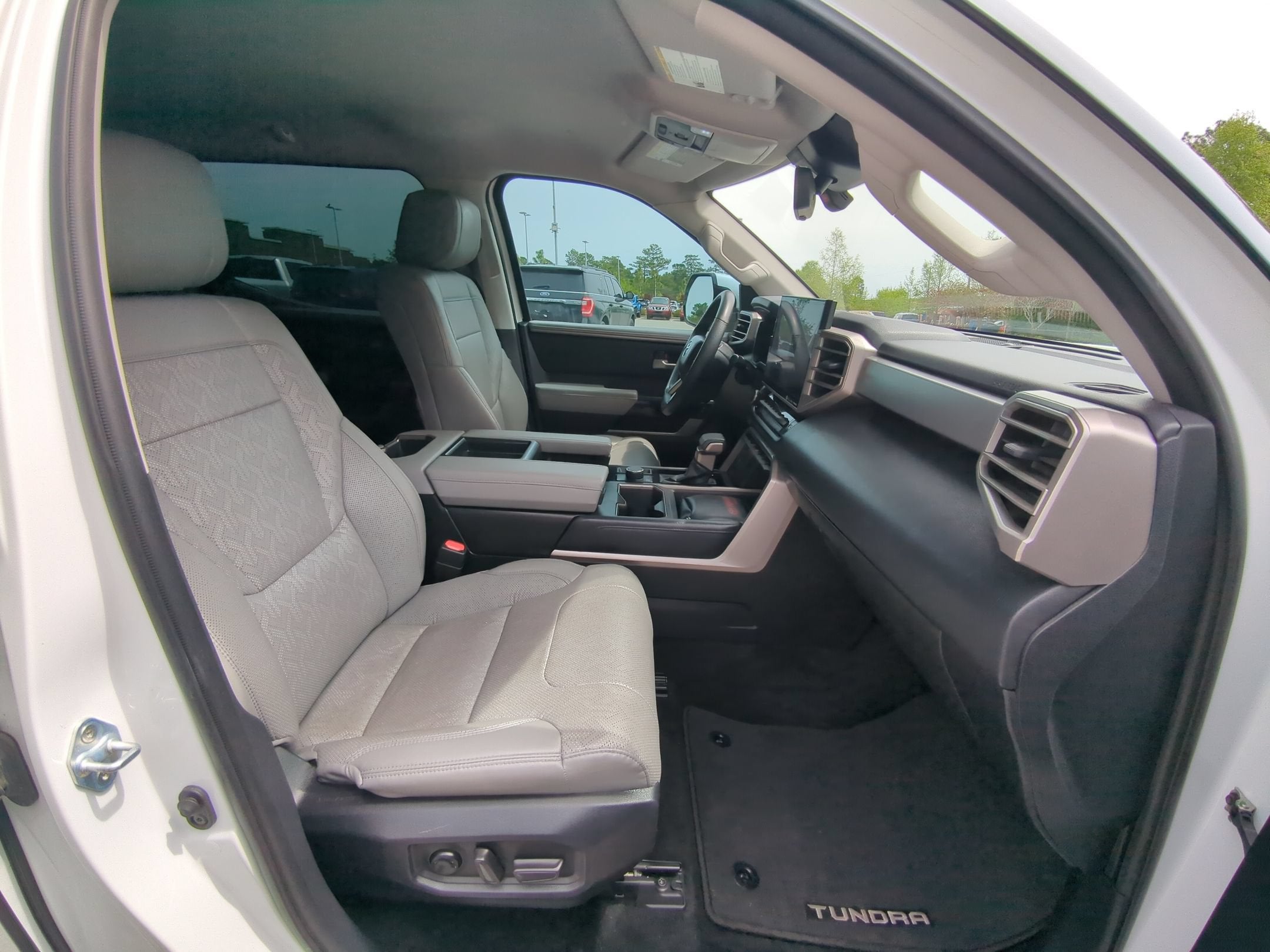 2023 Toyota Tundra 4WD Limited