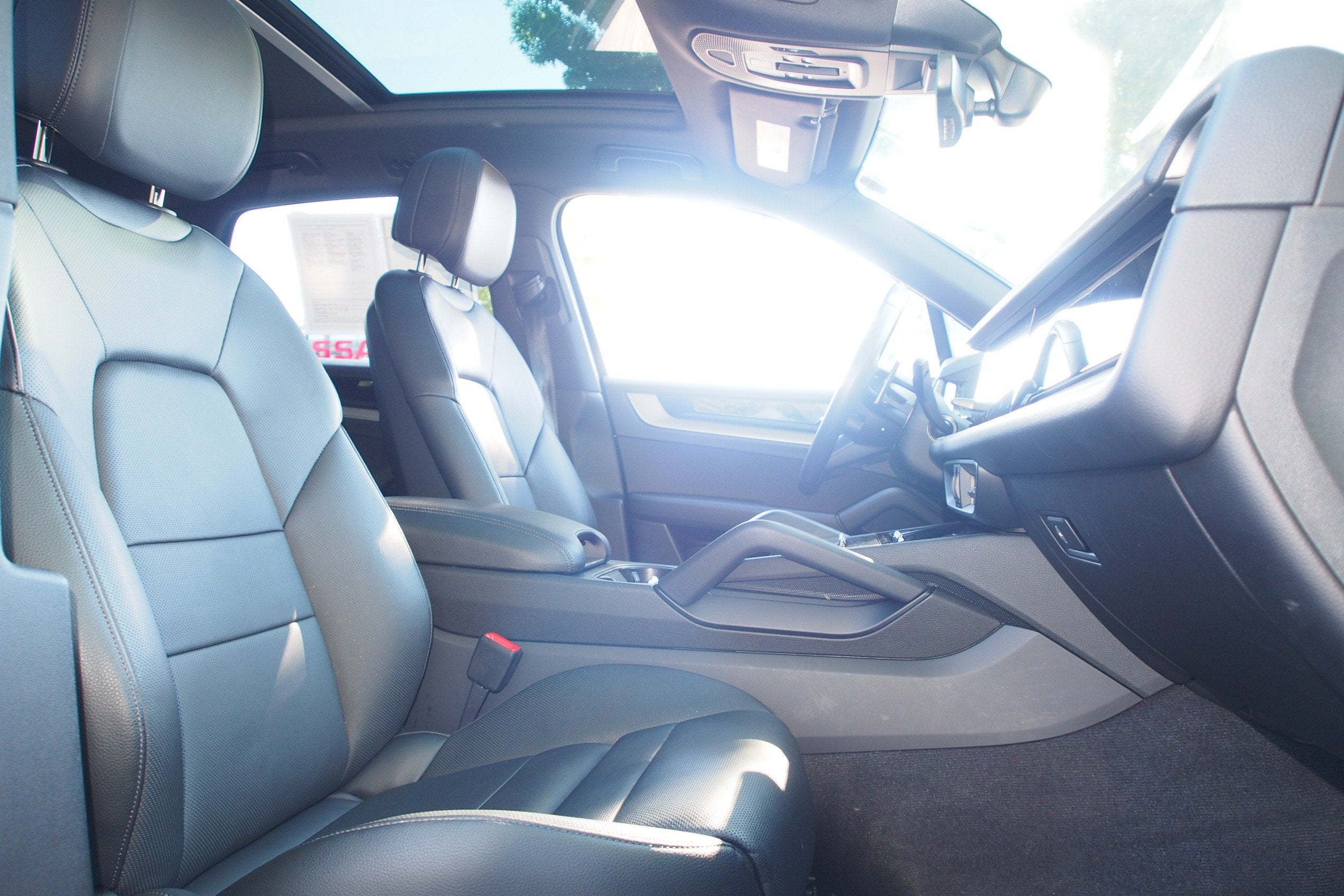 2024 Porsche Cayenne Base