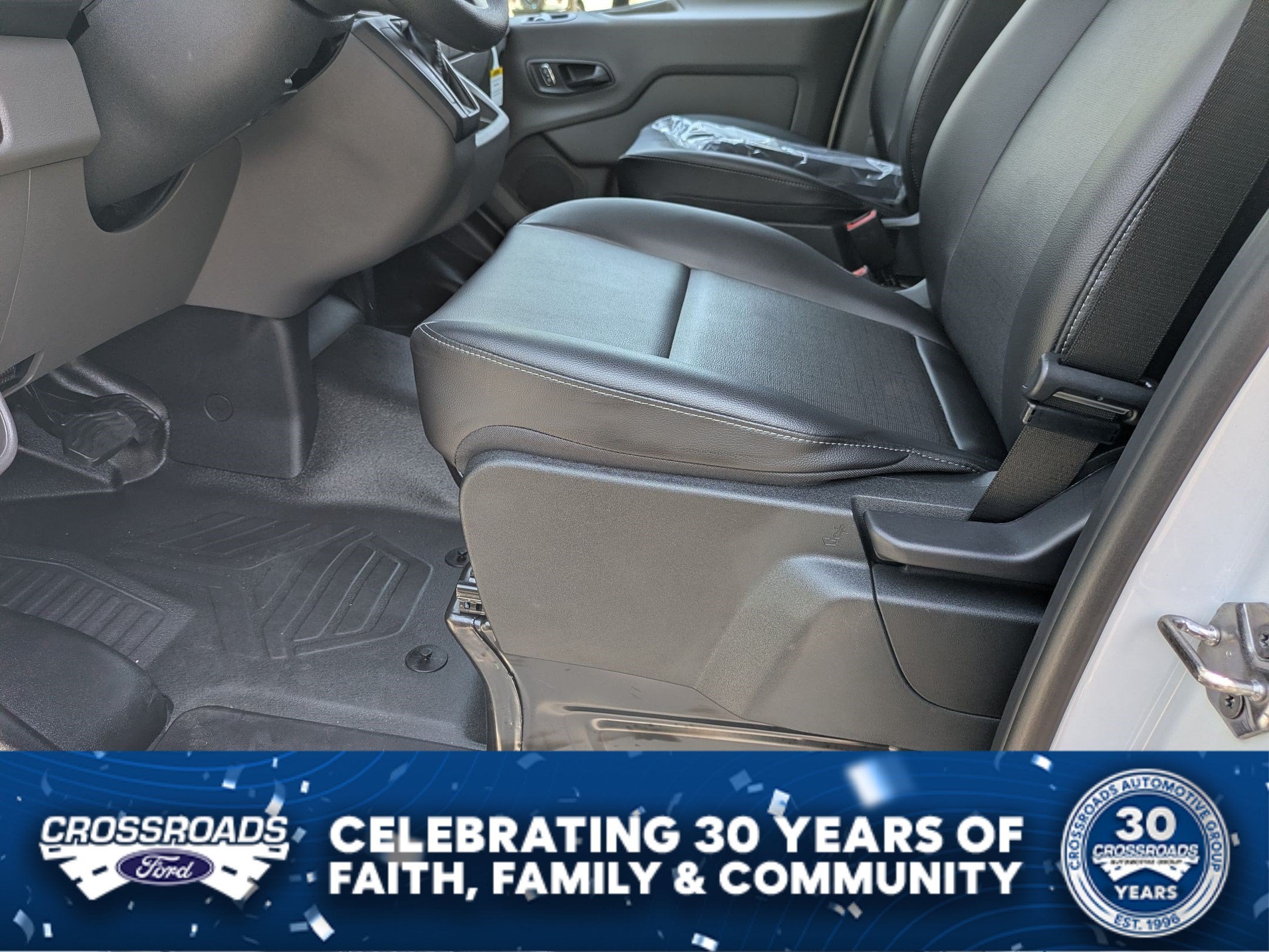 2026 Ford Transit Passenger Wagon XL