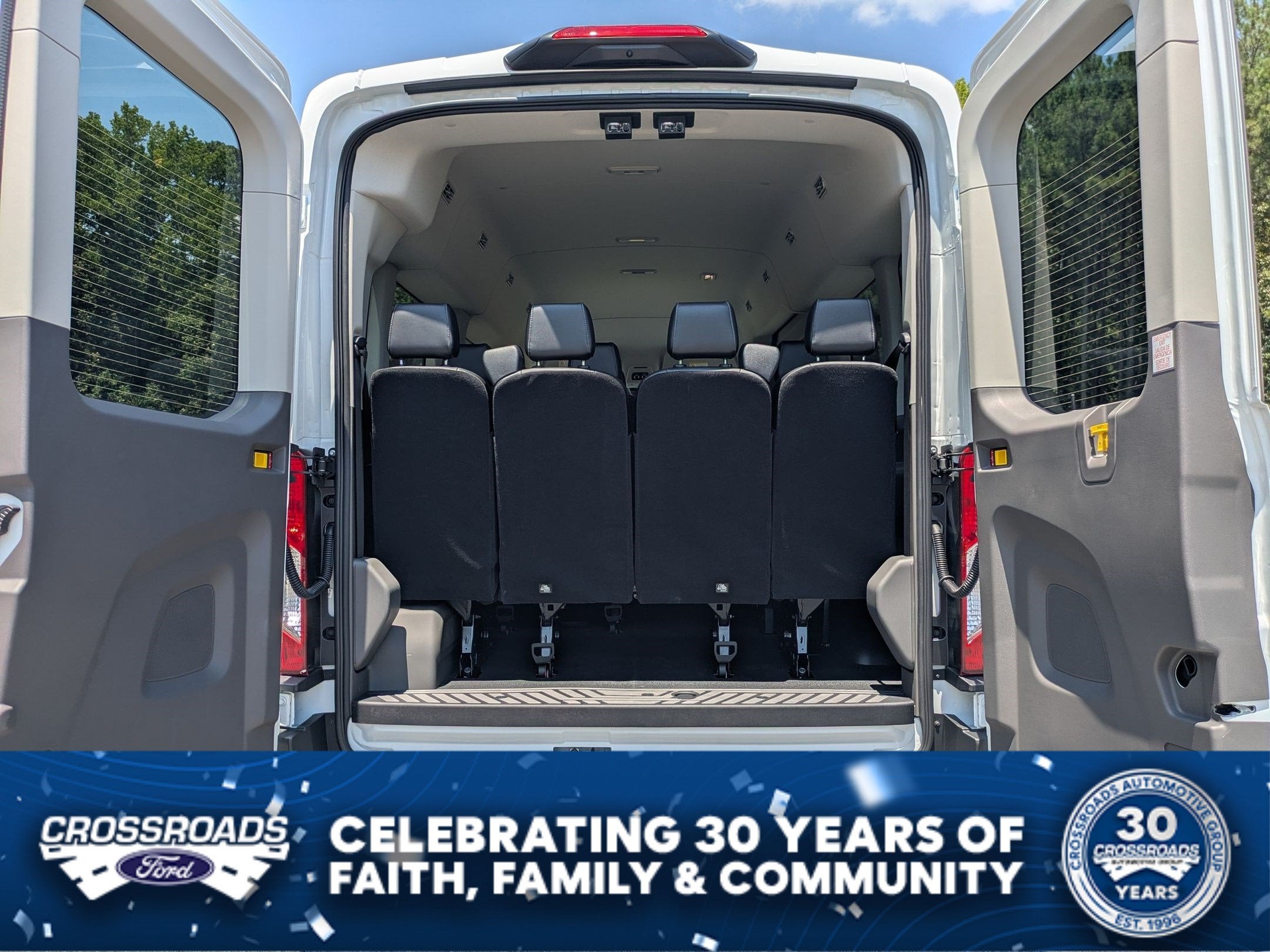 2026 Ford Transit Passenger Wagon XL