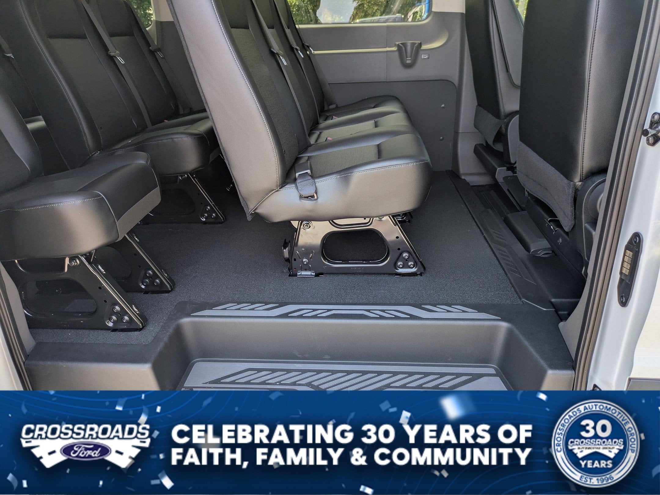 2026 Ford Transit Passenger Wagon XL