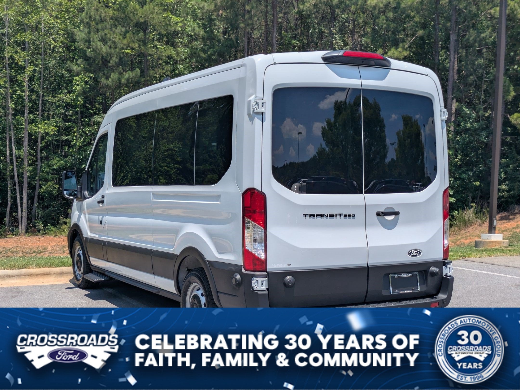 2026 Ford Transit Passenger Wagon XL