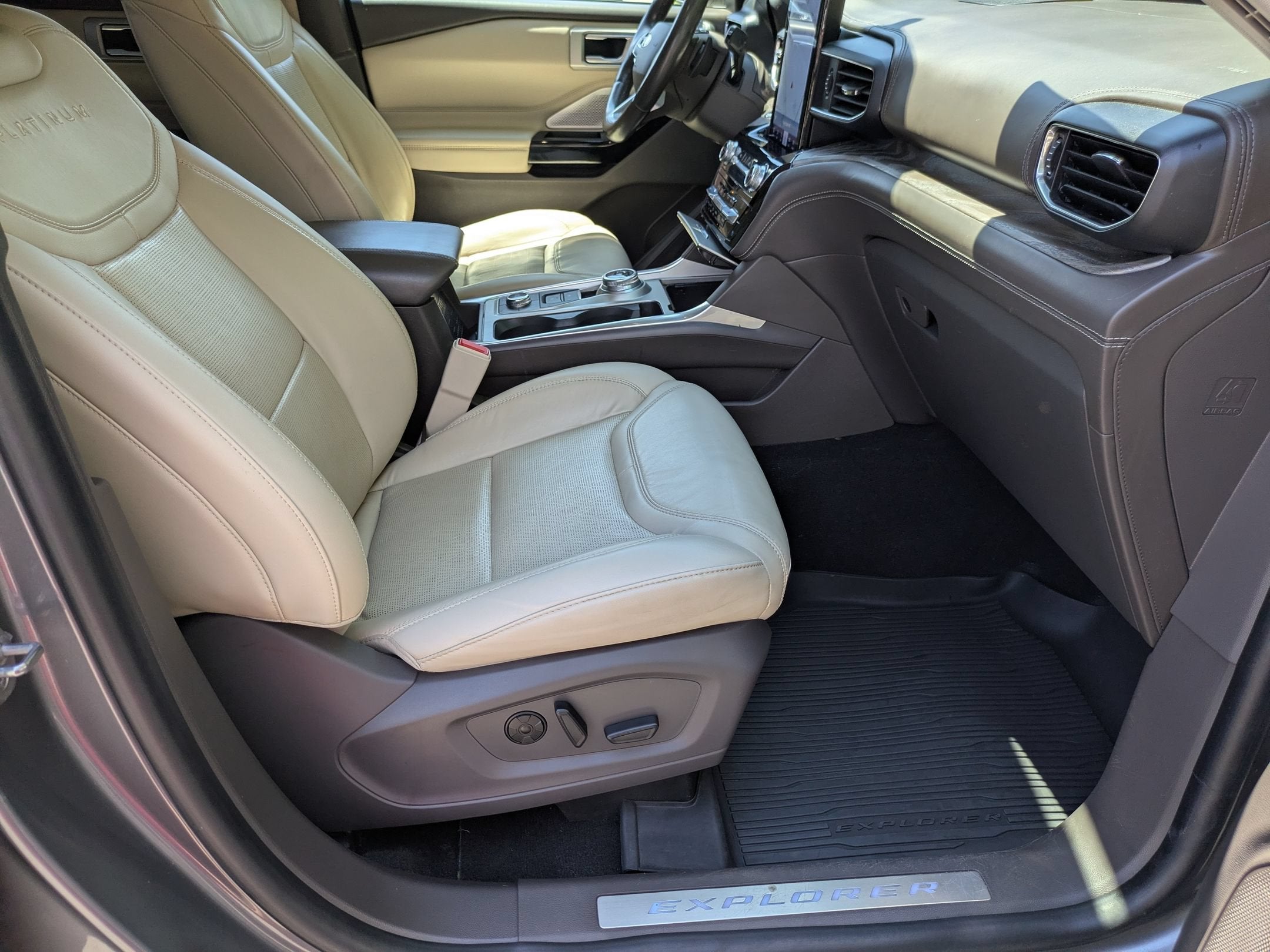 2021 Ford Explorer Platinum