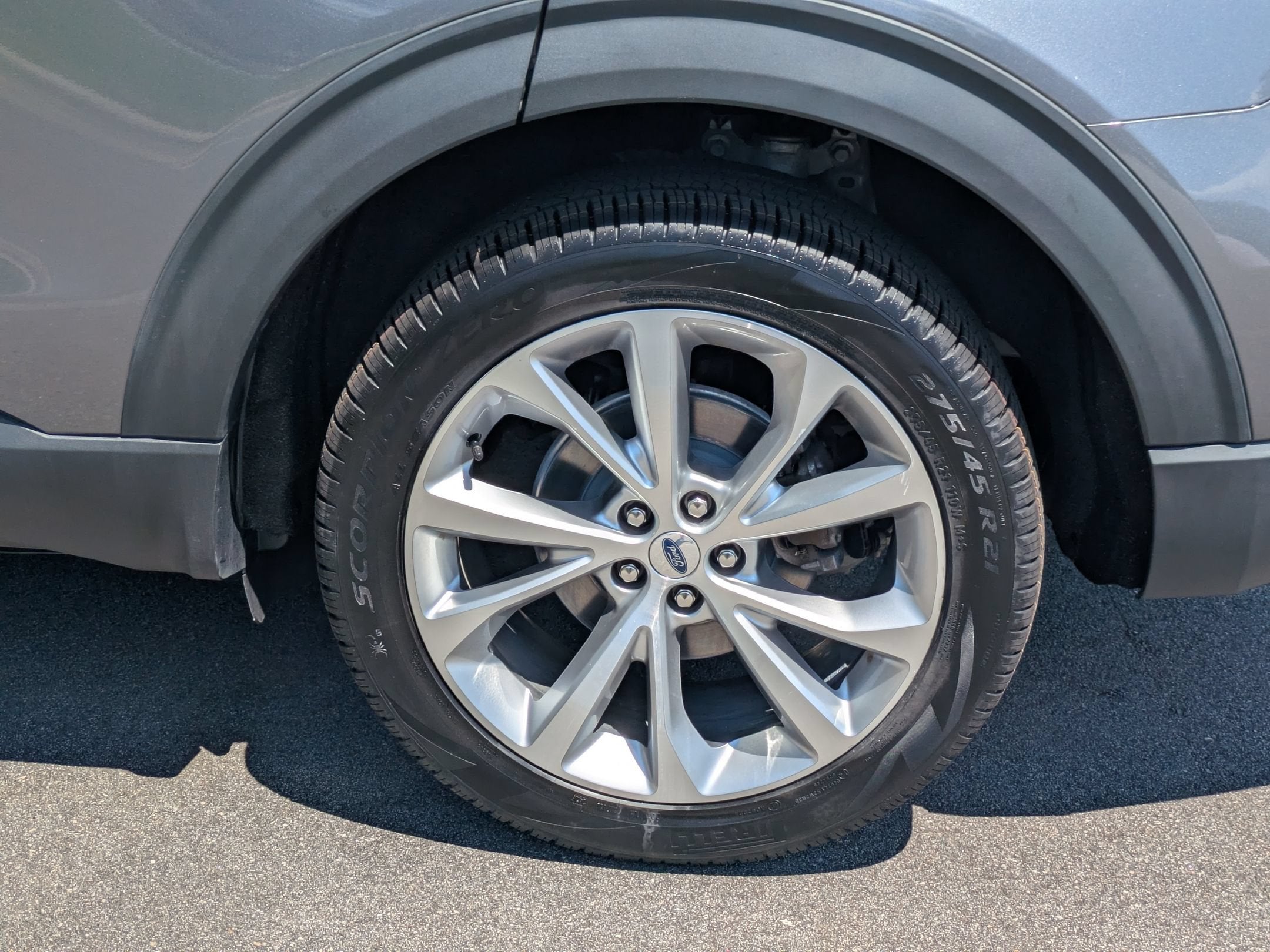 2021 Ford Explorer Platinum