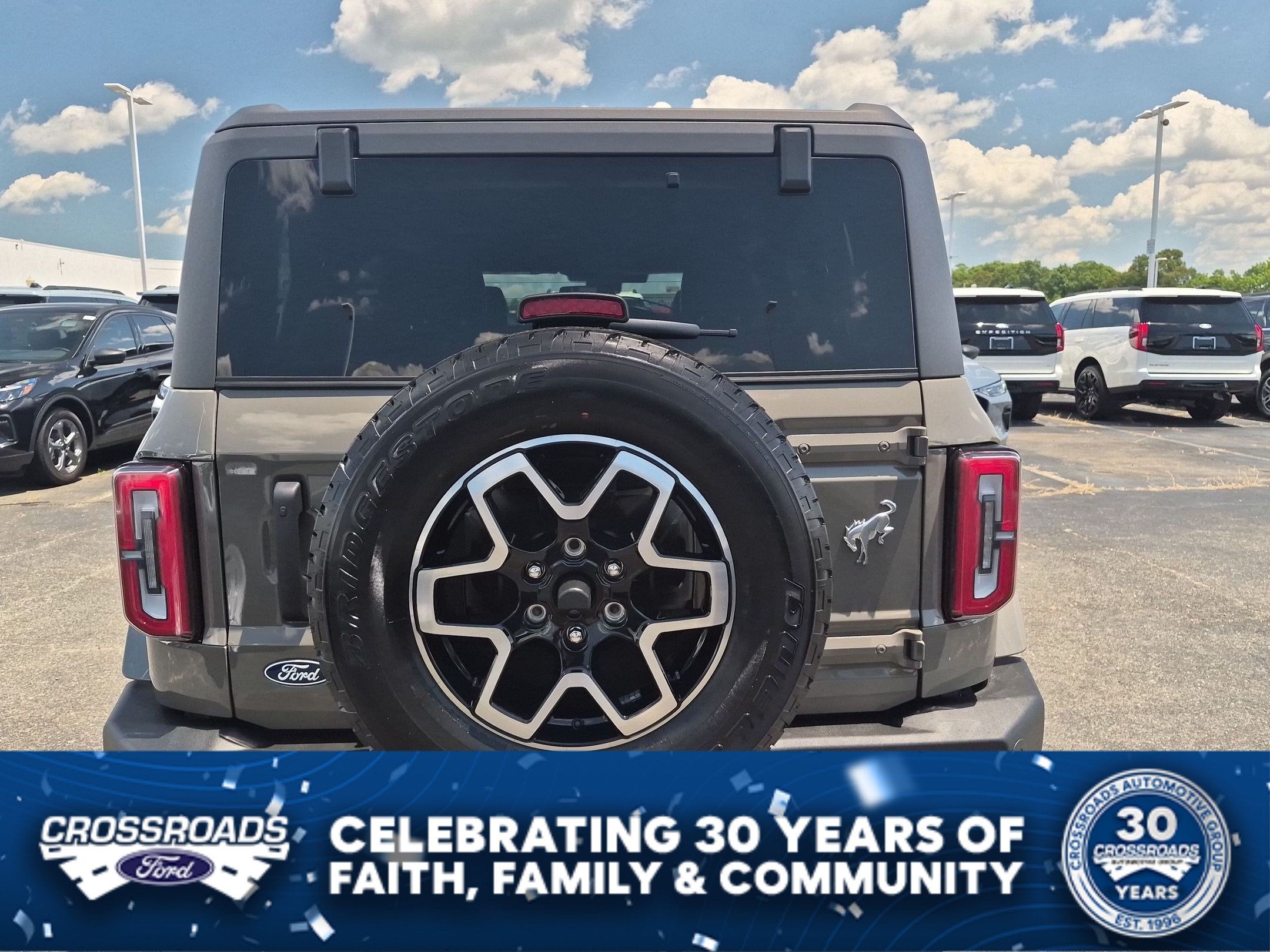 2026 Ford Bronco Outer Banks