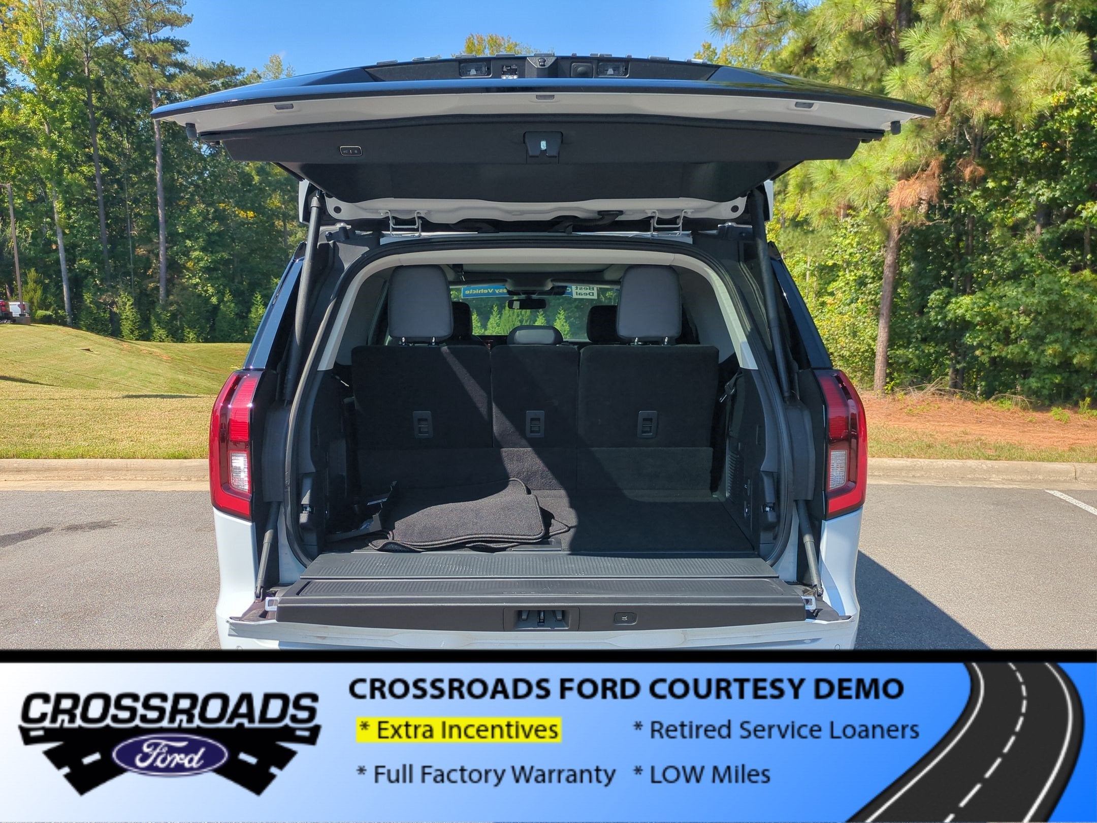 2026 Ford Expedition Active - Crossroads Courtesy Demo