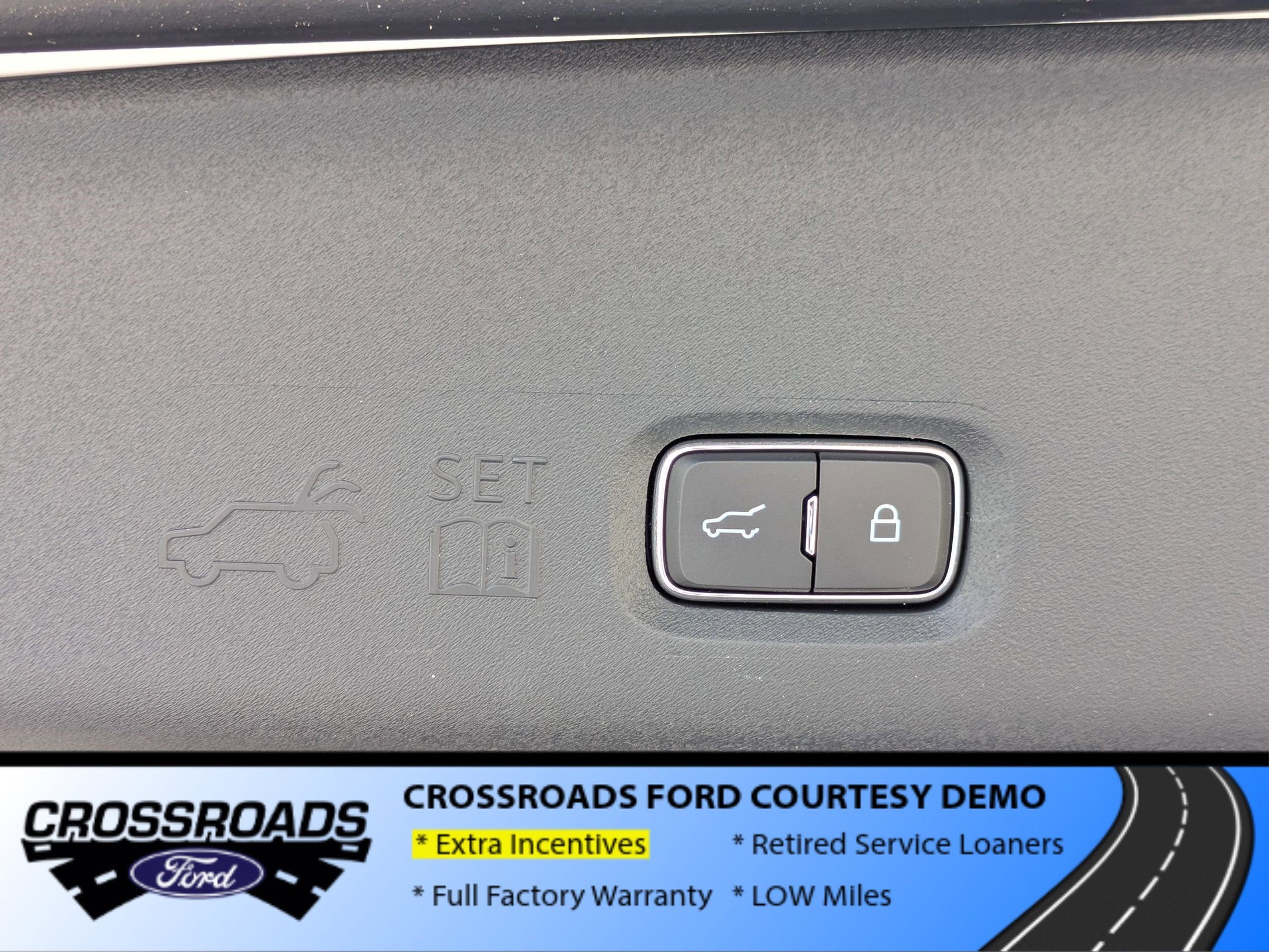 2025 Ford Expedition Platinum - Crossroads Courtesy Demo