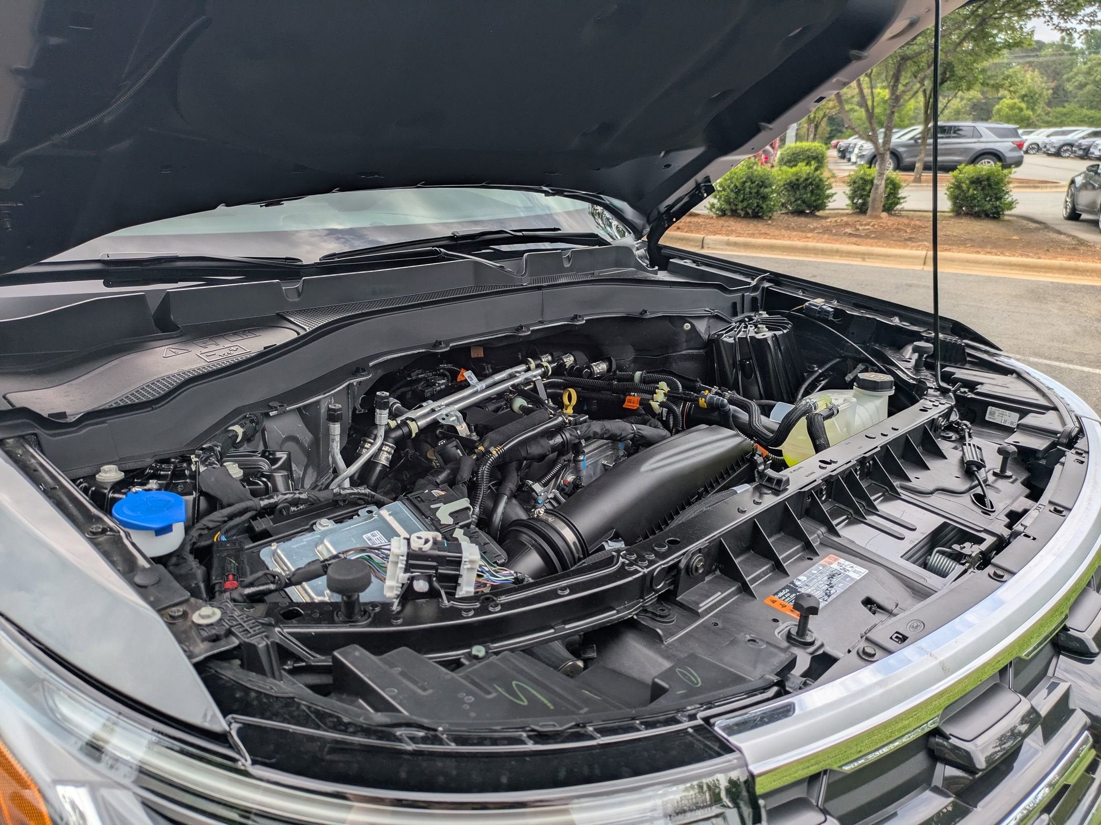 2026 Ford Explorer Active w/200A Pkg