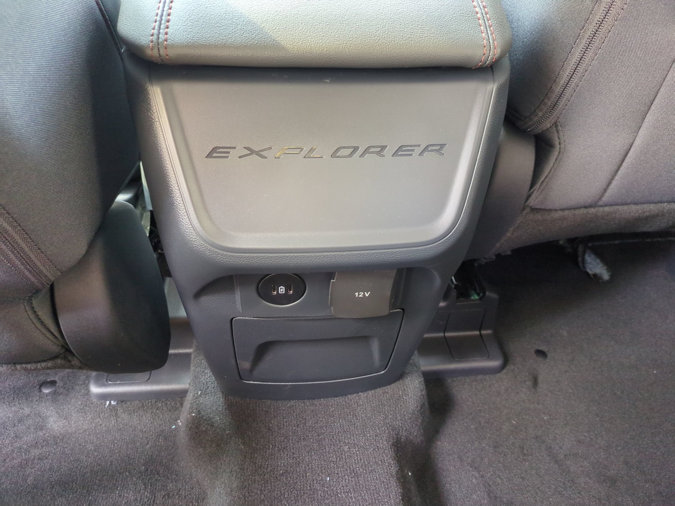 2026 Ford Explorer Active w/200A Pkg