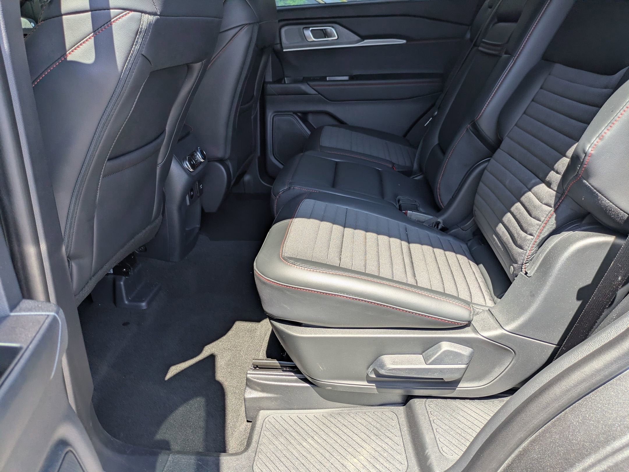 2026 Ford Explorer ST-Line - Crossroads Courtesy Demo