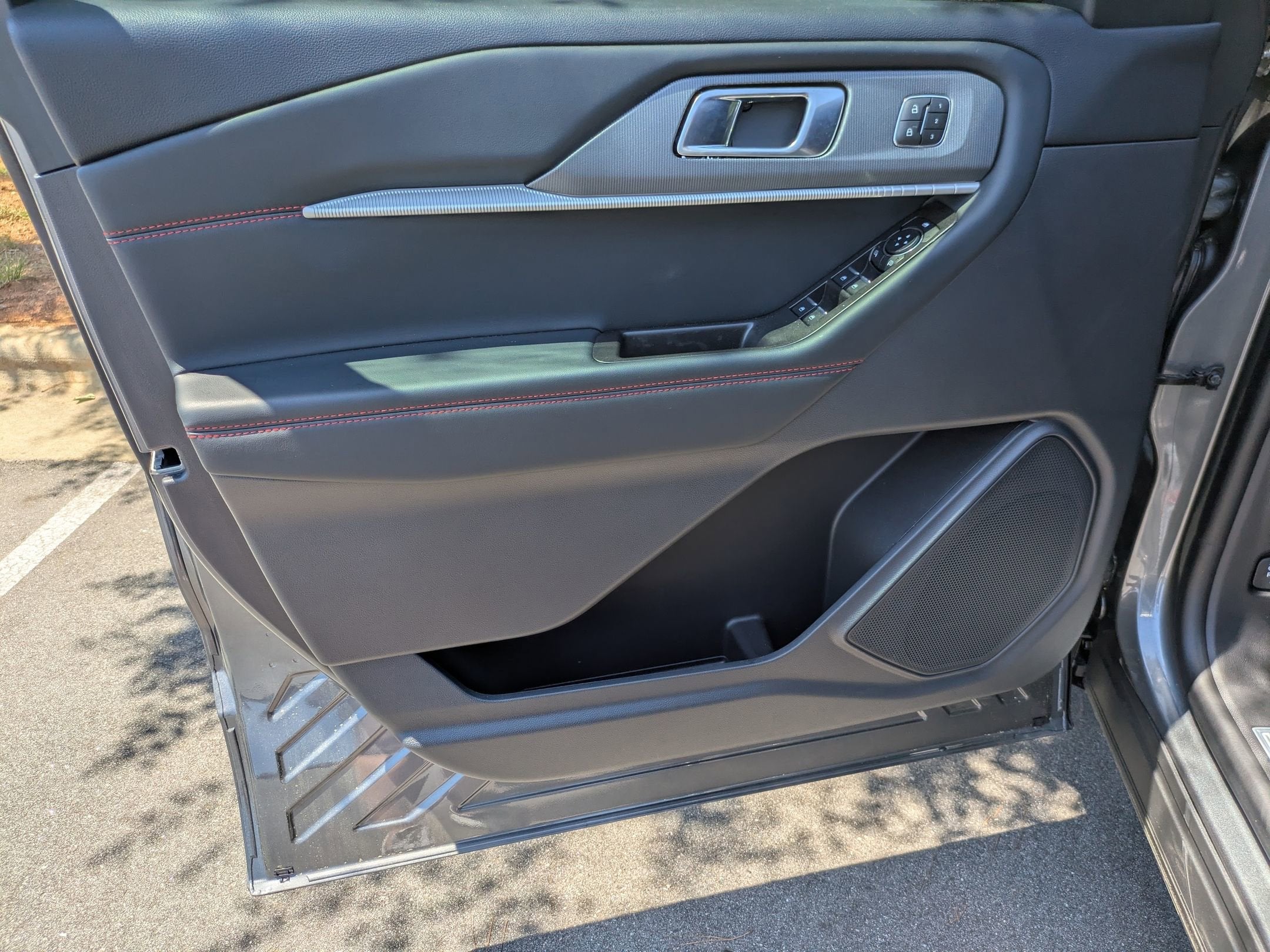 2026 Ford Explorer ST-Line - Crossroads Courtesy Demo