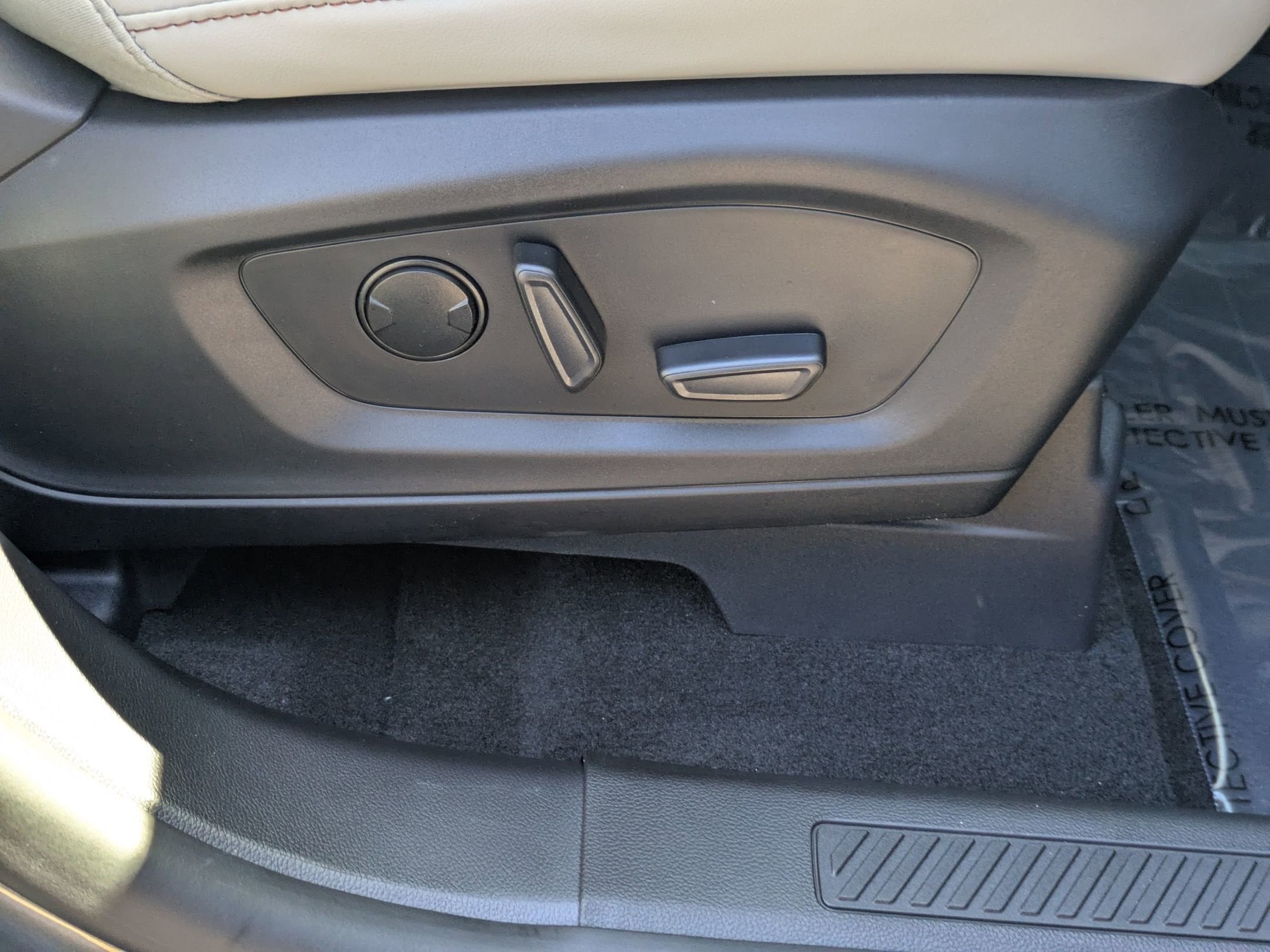 2026 Ford Explorer Active (200A)