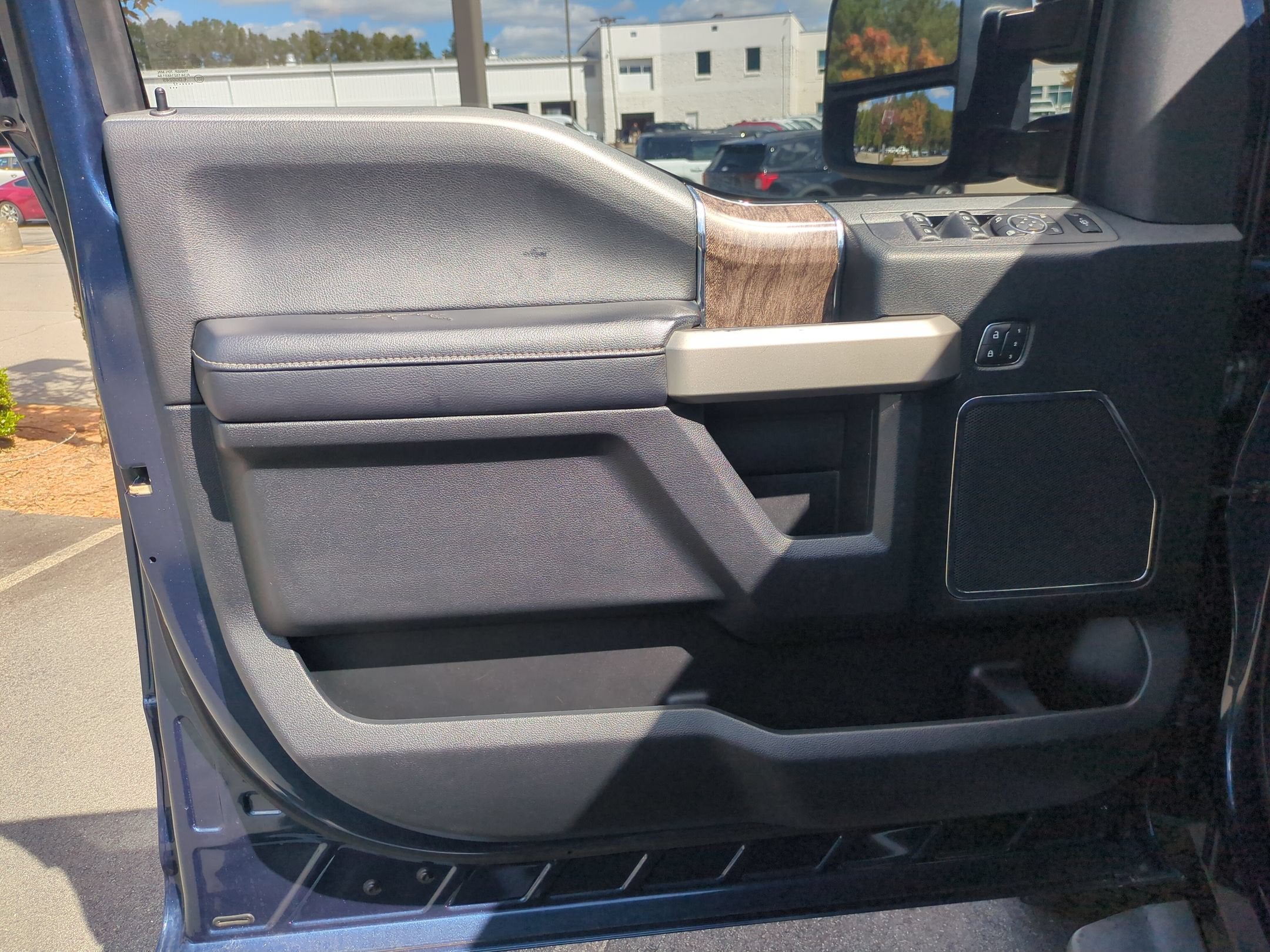 2017 Ford Super Duty F-250 SRW Lariat
