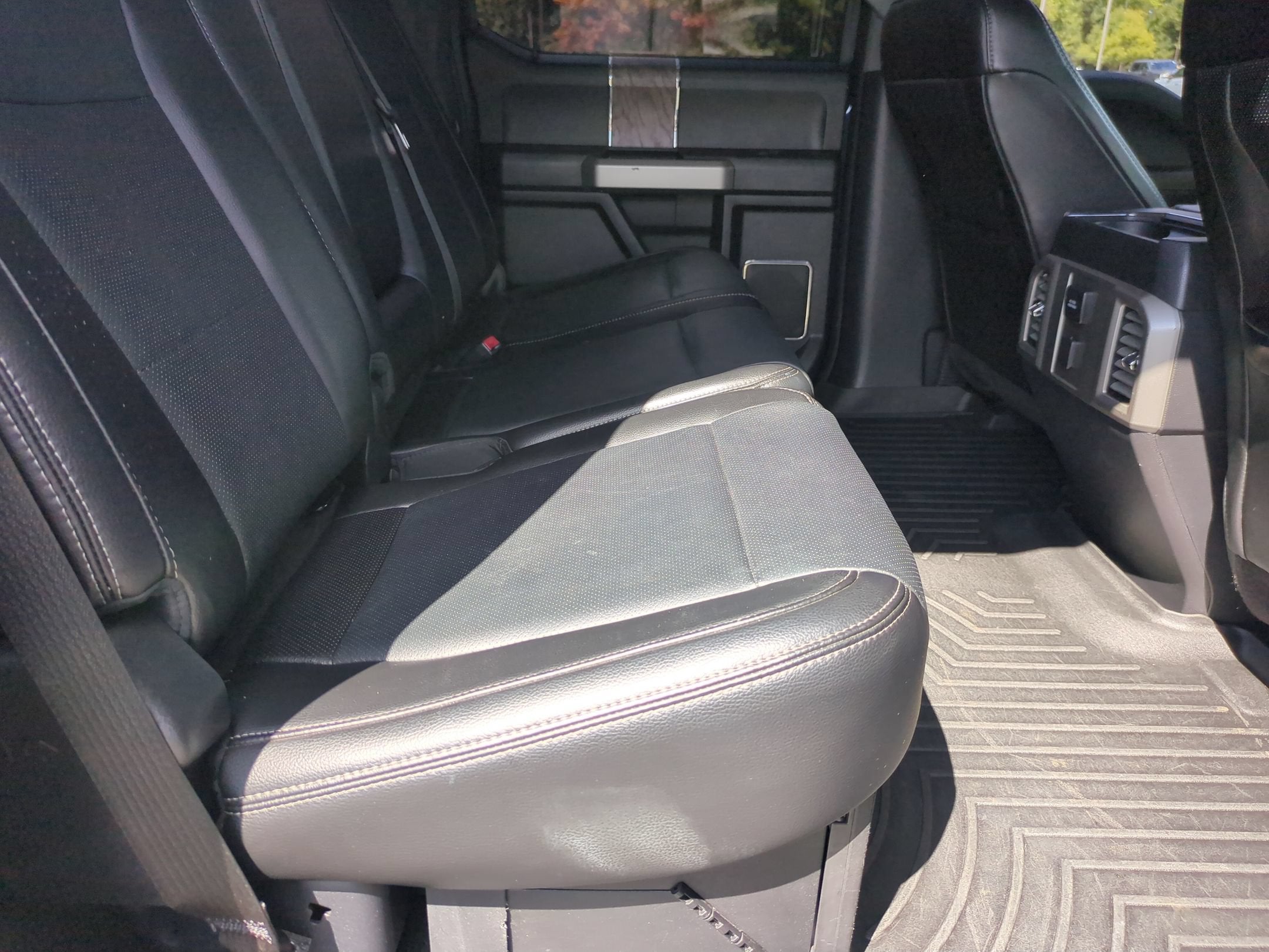 2017 Ford Super Duty F-250 SRW Lariat