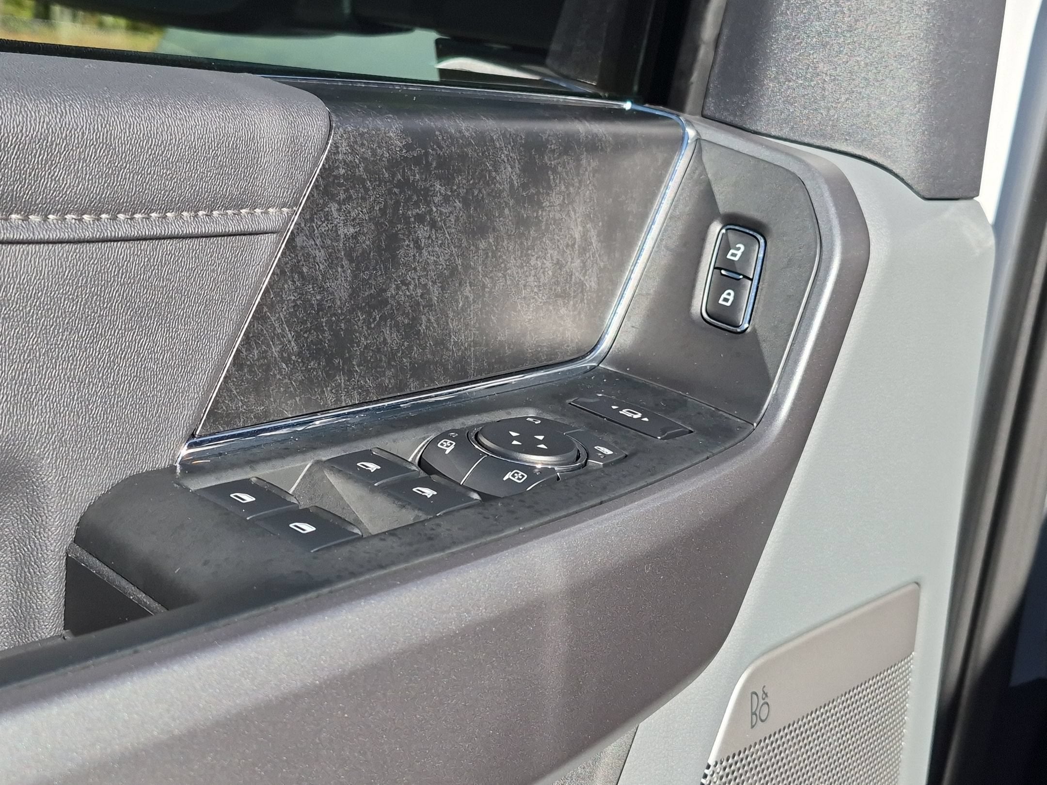 2027 Ford Super Duty F-250 SRW XLT