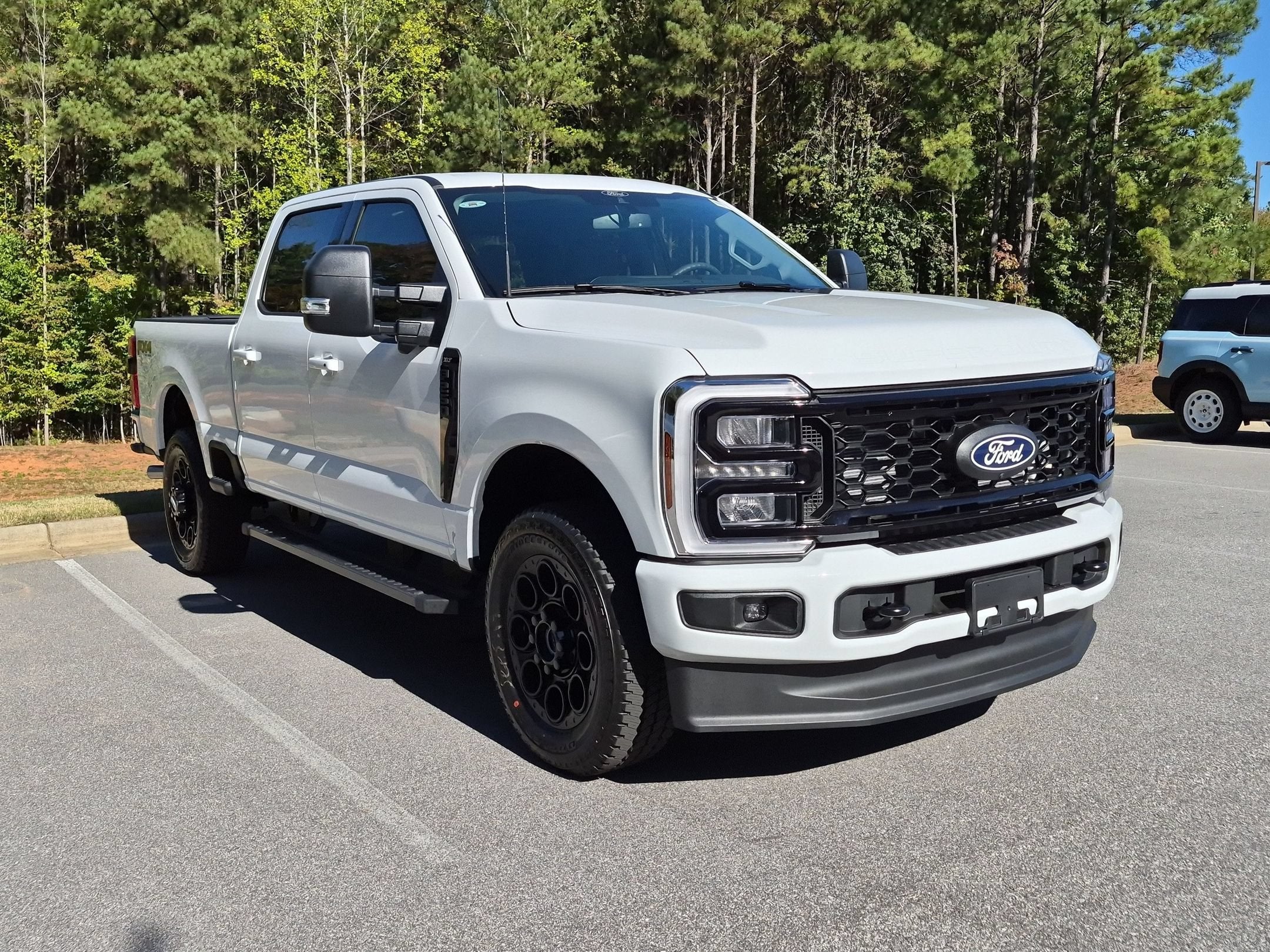 2027 Ford Super Duty F-250 SRW XLT