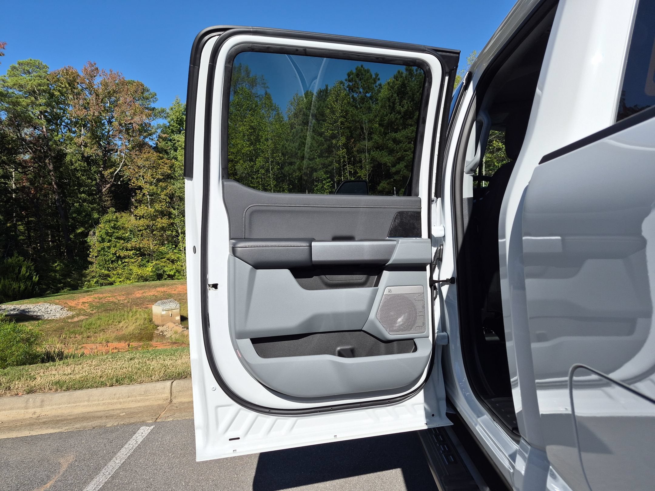 2027 Ford Super Duty F-250 SRW XLT