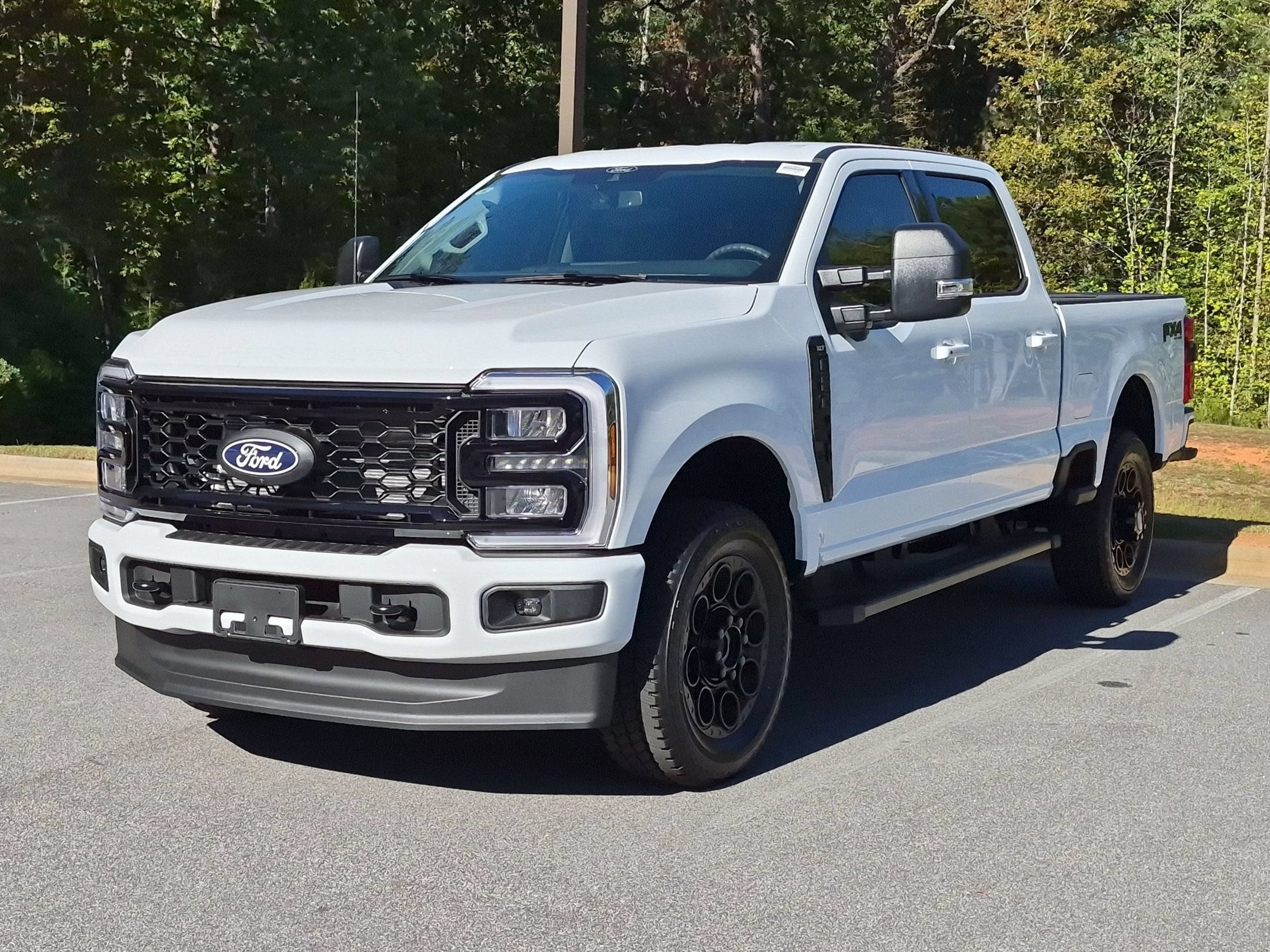 2027 Ford Super Duty F-250 SRW XLT