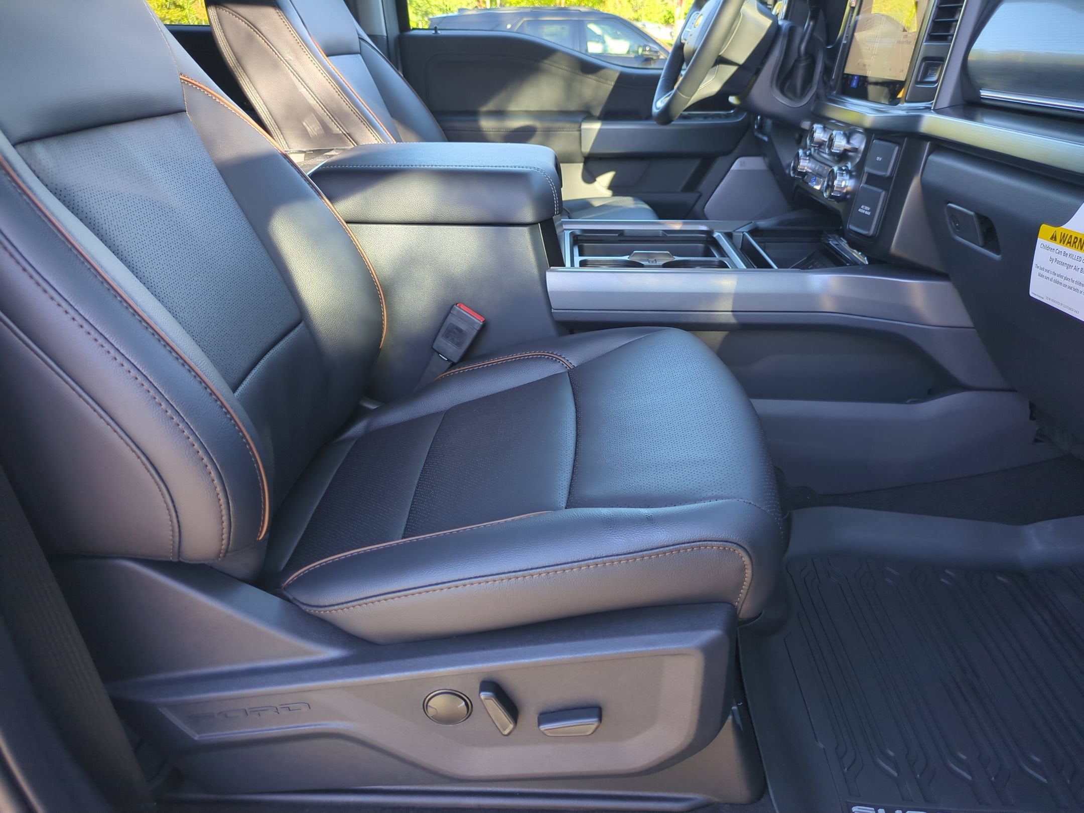 2027 Ford Super Duty F-250 SRW LARIAT