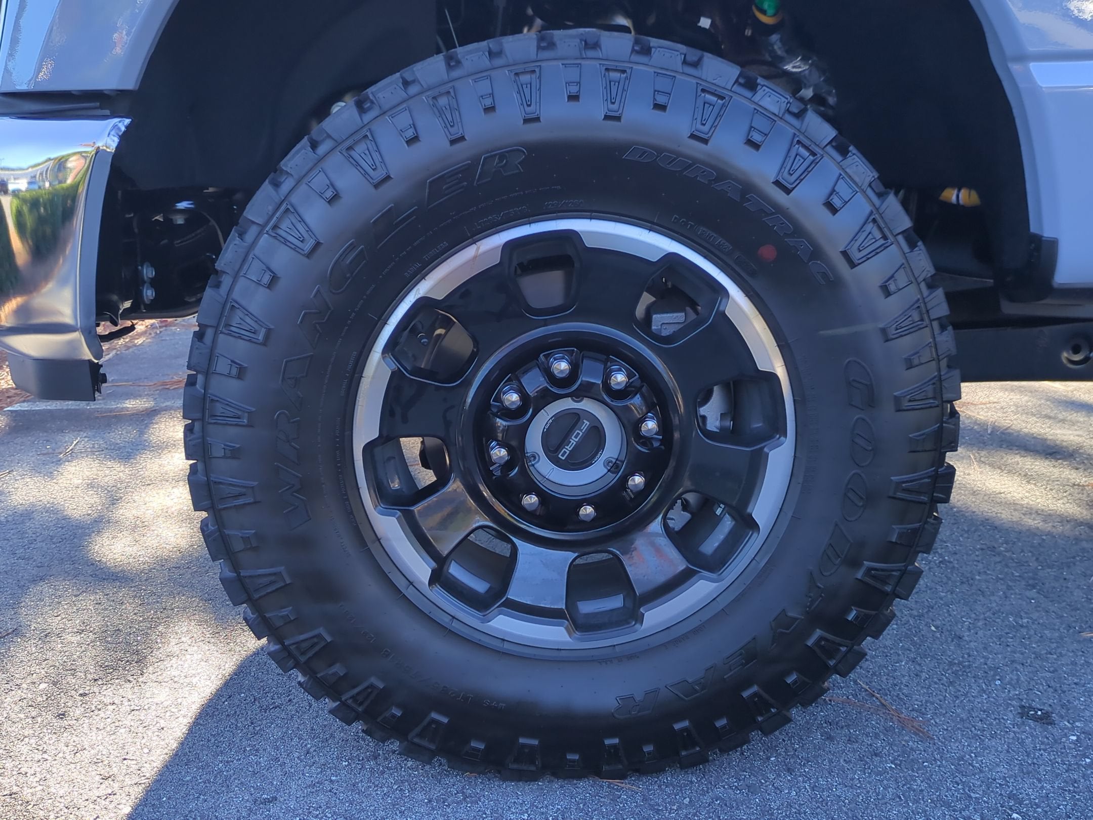 2027 Ford Super Duty F-250 SRW LARIAT