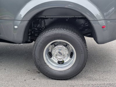 2026 Ford Super Duty F-350 DRW LARIAT