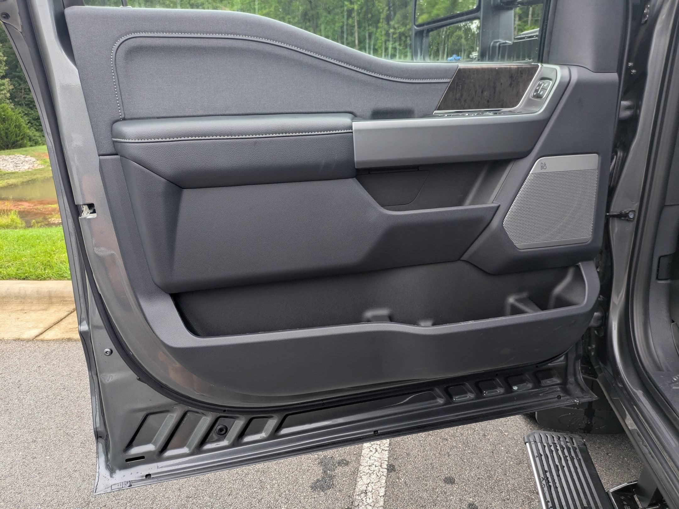 2026 Ford Super Duty F-350 DRW LARIAT