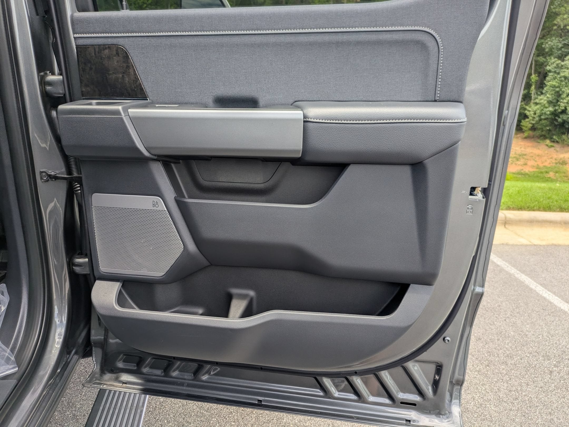 2026 Ford Super Duty F-350 DRW LARIAT